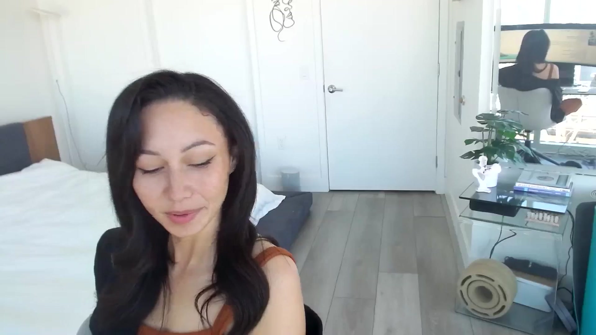 Gallery image thumbnail from Minnie_B00's myfreecams stream on, 03/15/2024, 19:20 image 11 of 20