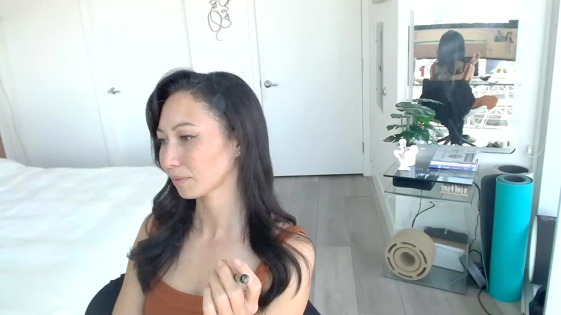 Gallery image thumbnail from Minnie_B00's myfreecams stream on, 03/15/2024, 21:54 image 14 of 20