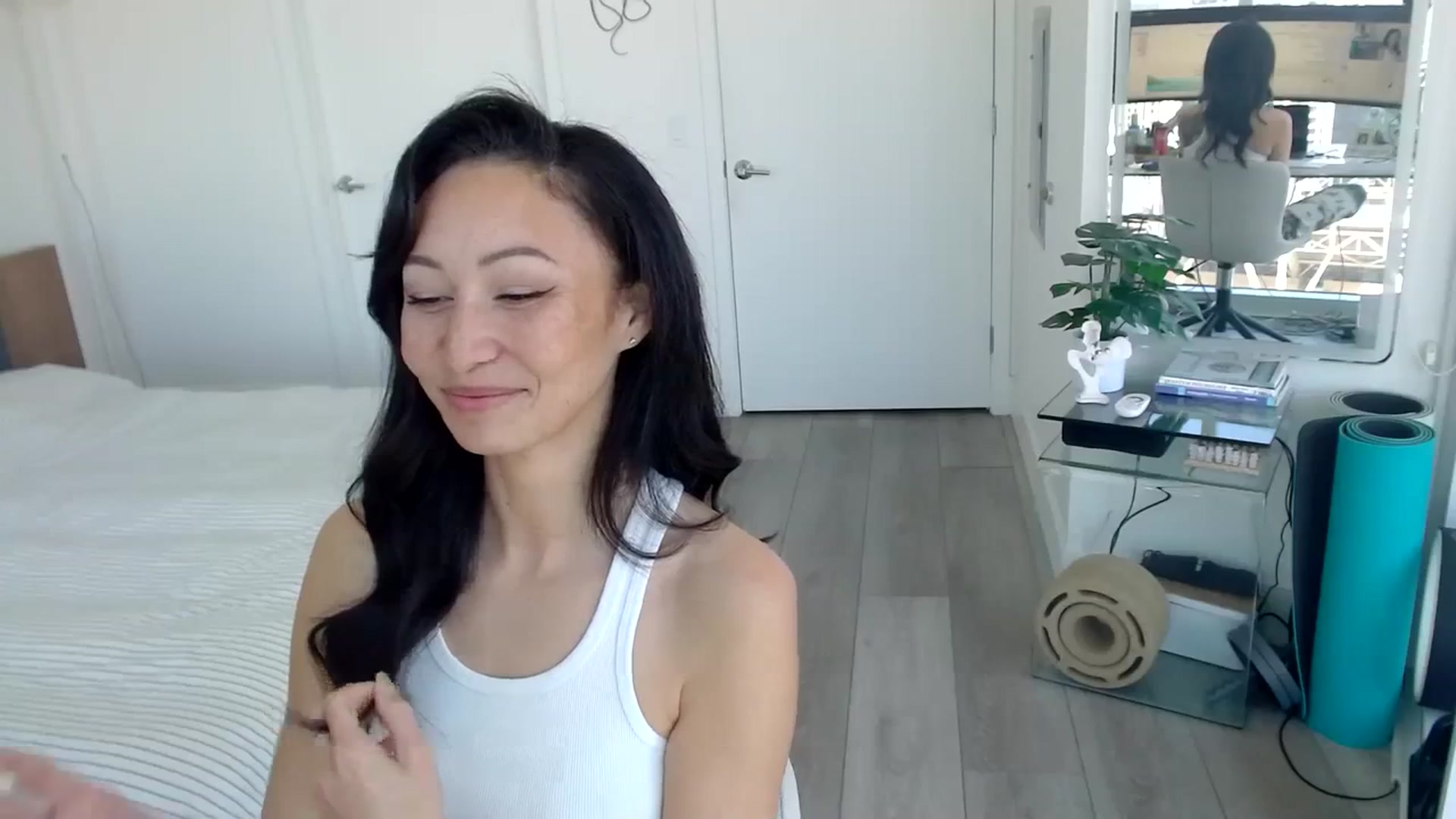 Gallery image thumbnail from Minnie_B00's myfreecams stream on, 03/18/2024, 20:48 image 9 of 20