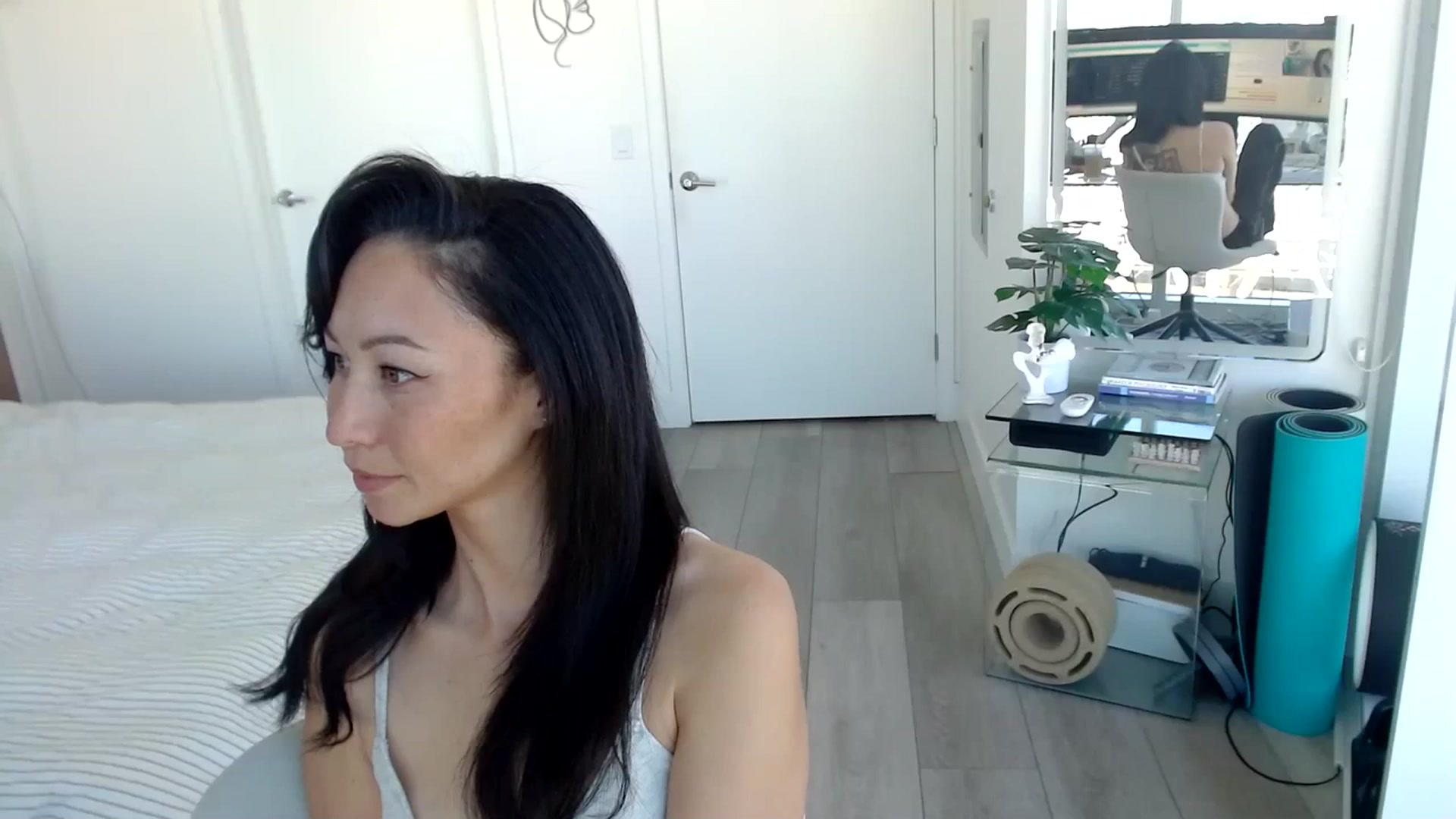 Gallery image thumbnail from Minnie_B00's myfreecams stream on, 03/19/2024, 19:17 image 7 of 20