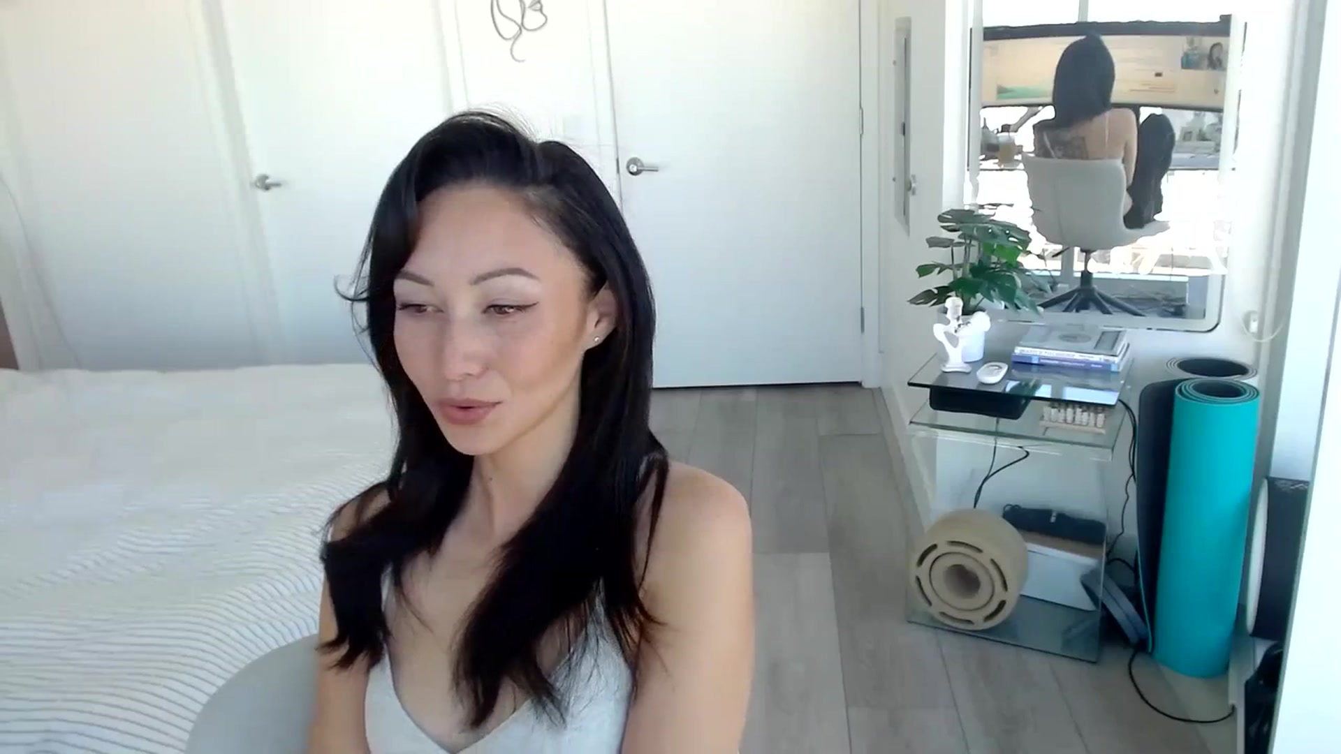 Gallery image thumbnail from Minnie_B00's myfreecams stream on, 03/19/2024, 19:17 image 6 of 20