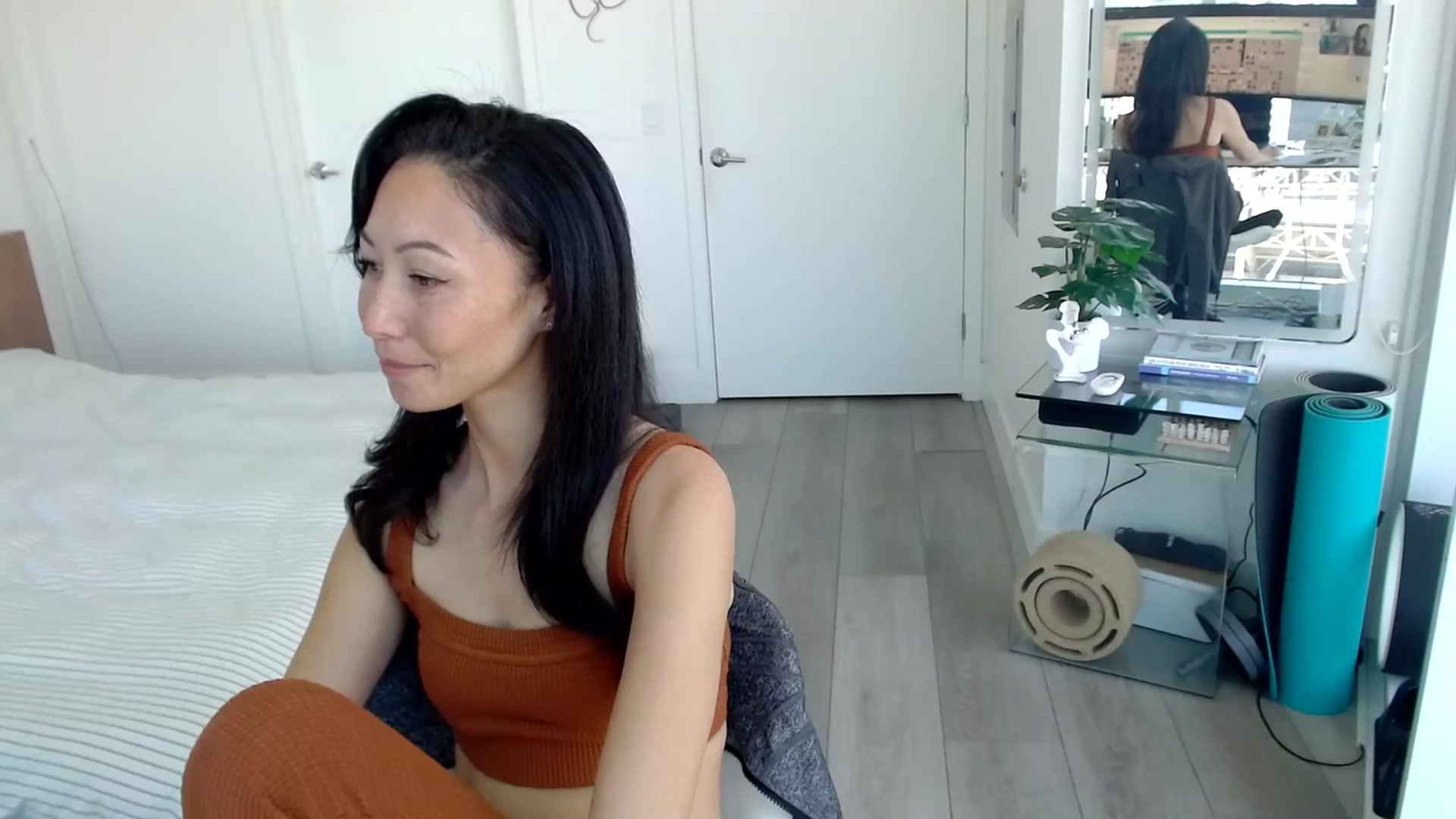 Gallery image thumbnail from Minnie_B00's myfreecams stream on, 03/21/2024, 20:45 image 11 of 20