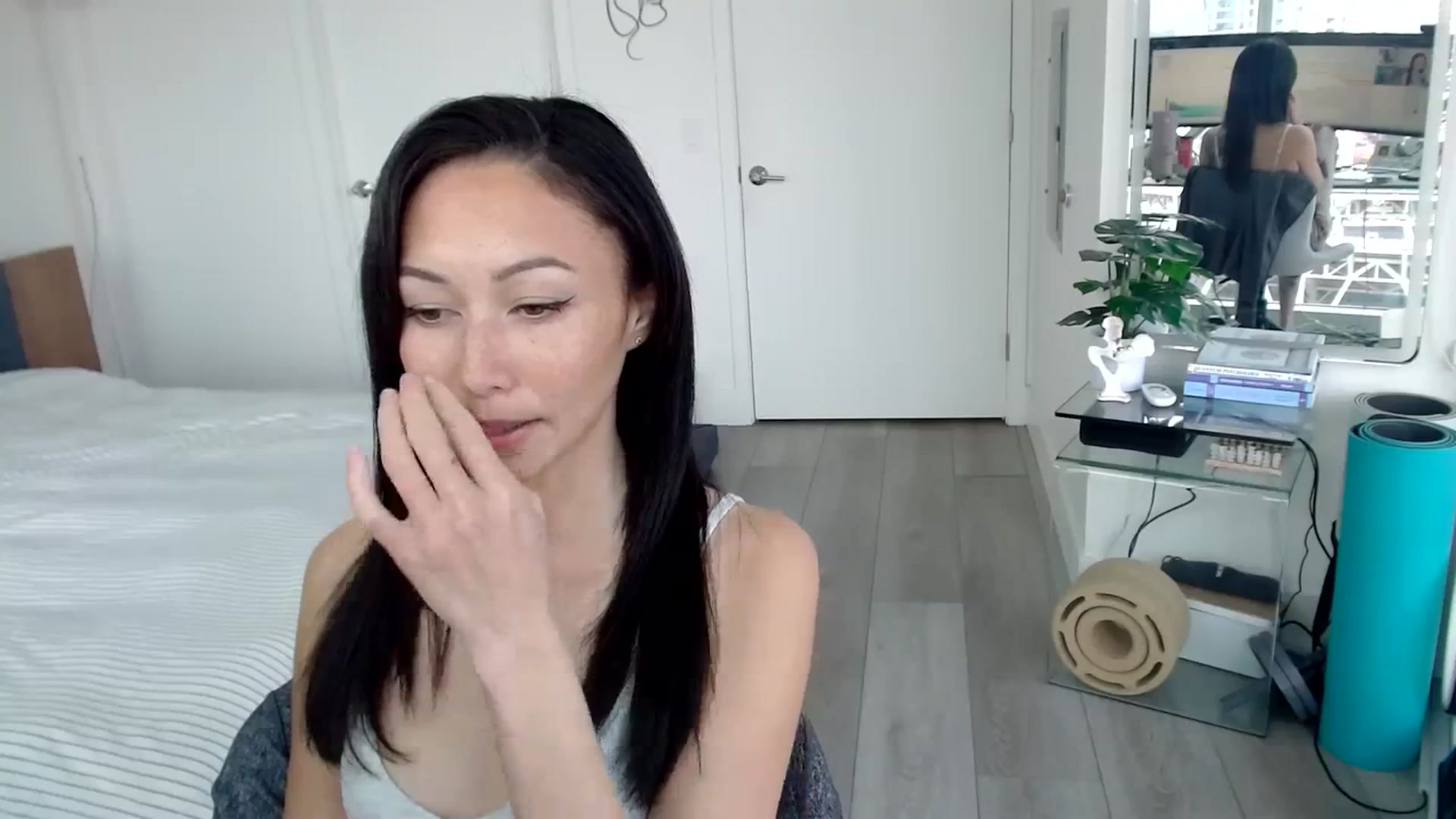 Gallery image thumbnail from Minnie_B00's myfreecams stream on, 03/25/2024, 20:31 image 14 of 20