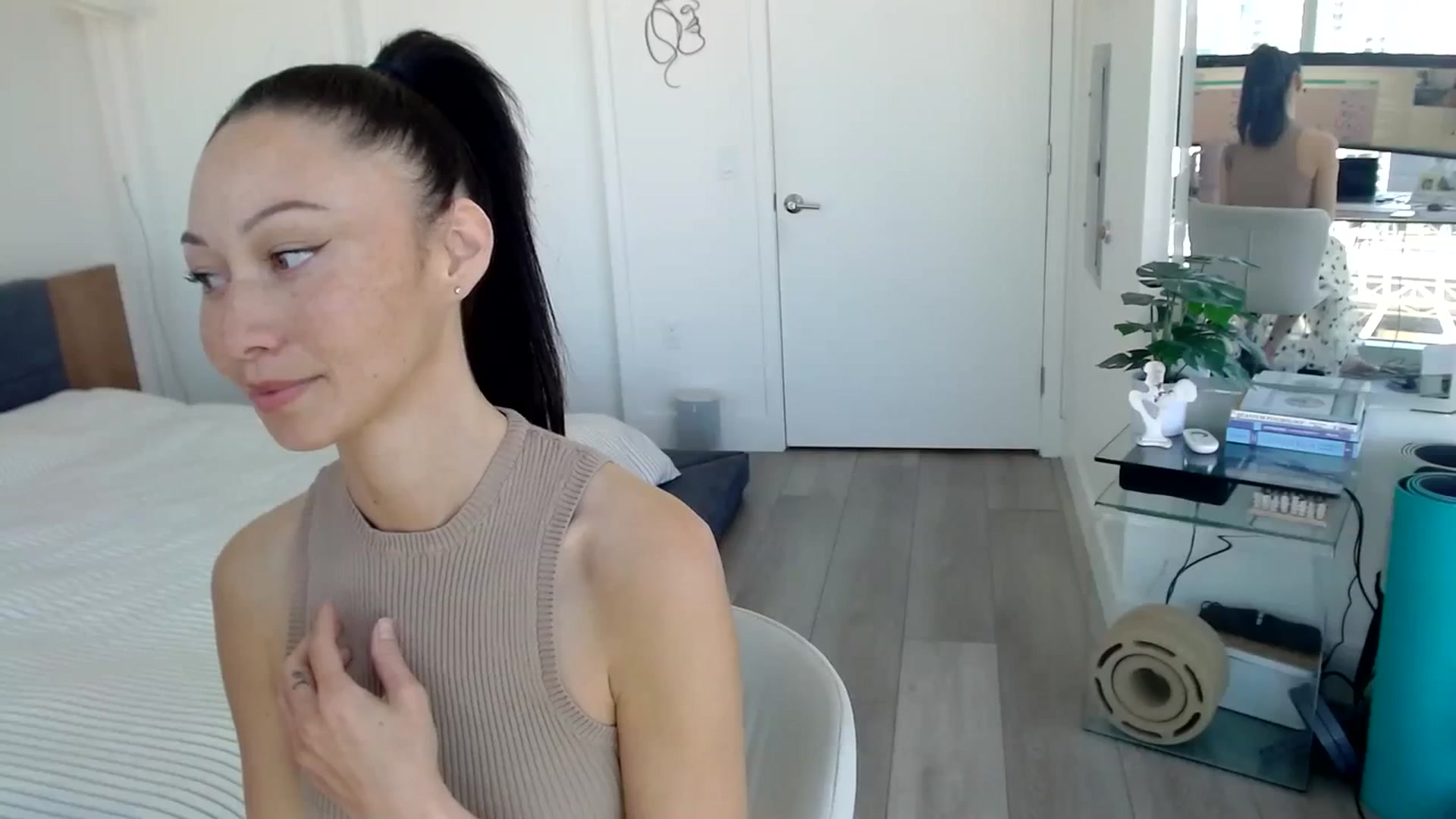 Gallery image thumbnail from Minnie_B00's myfreecams stream on, 03/29/2024, 19:02 image 9 of 20