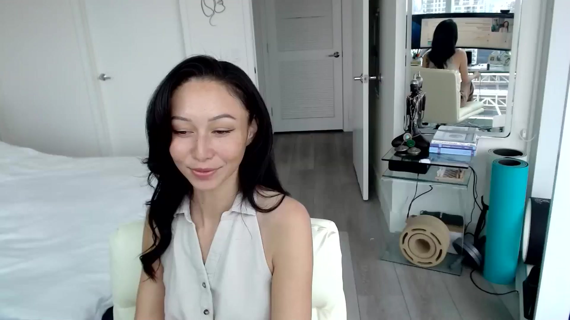 Gallery image thumbnail from Minnie_B00's myfreecams stream on, 05/02/2024, 19:51 image 2 of 20