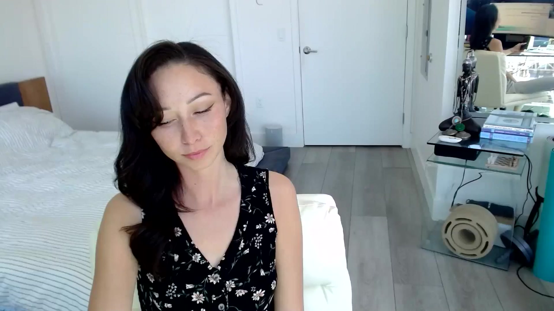 Gallery image thumbnail from Minnie_B00's myfreecams stream on, 05/06/2024, 22:20 image 8 of 20