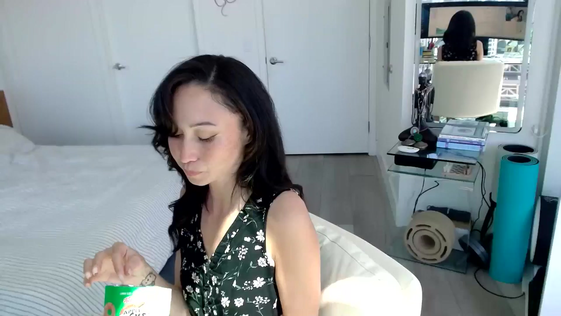 Gallery image thumbnail from Minnie_B00's myfreecams stream on, 05/06/2024, 22:20 image 14 of 20