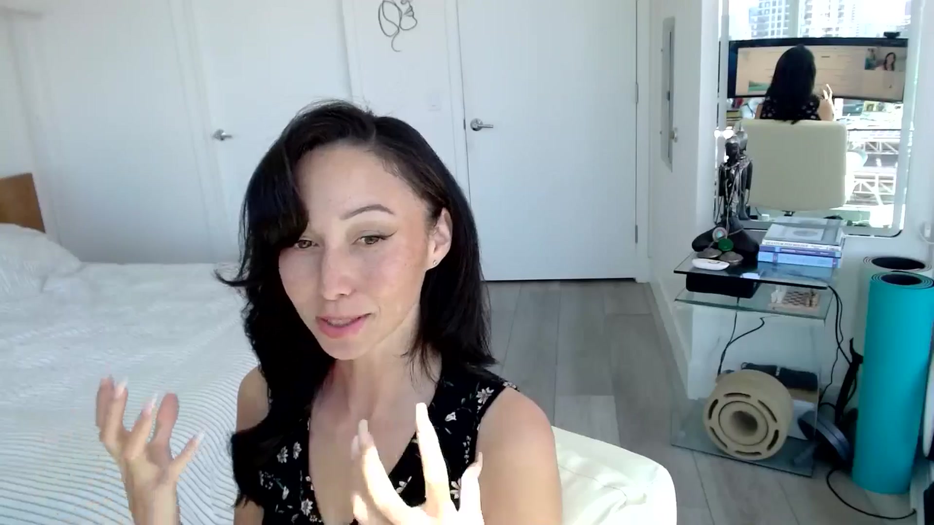 Gallery image thumbnail from Minnie_B00's myfreecams stream on, 05/06/2024, 22:20 image 10 of 20