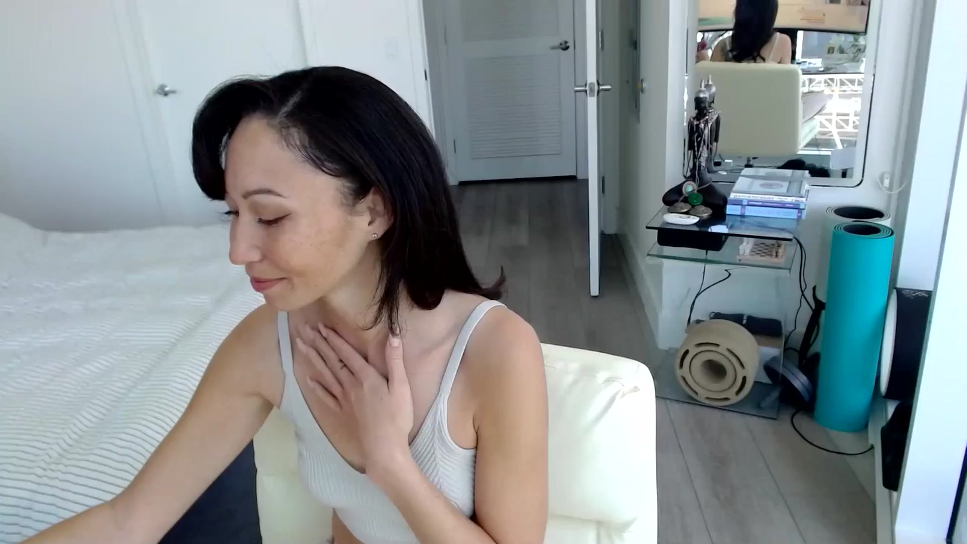 Gallery image thumbnail from Minnie_B00's myfreecams stream on, 05/07/2024, 19:59 image 14 of 20