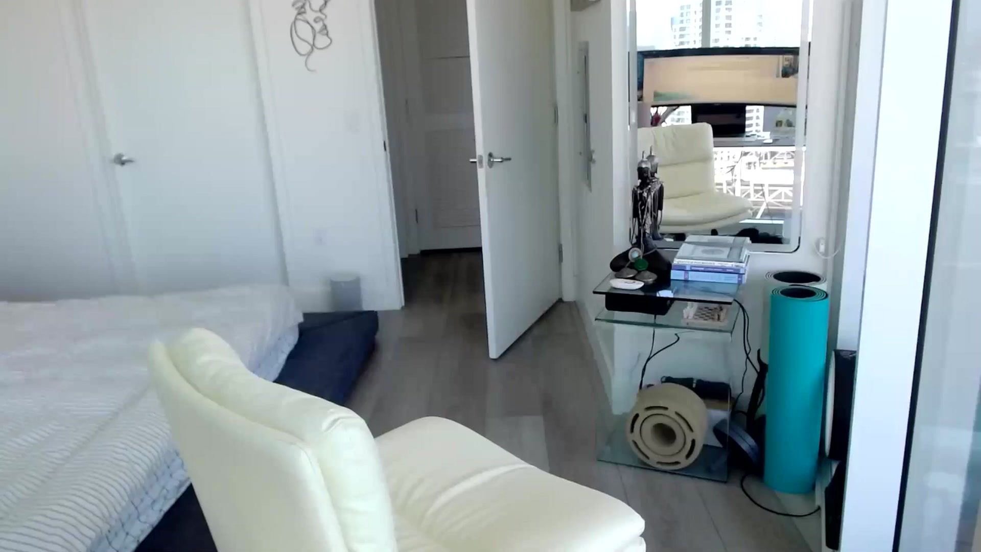 Gallery image thumbnail from Minnie_B00's myfreecams stream on, 05/07/2024, 19:59 image 3 of 20