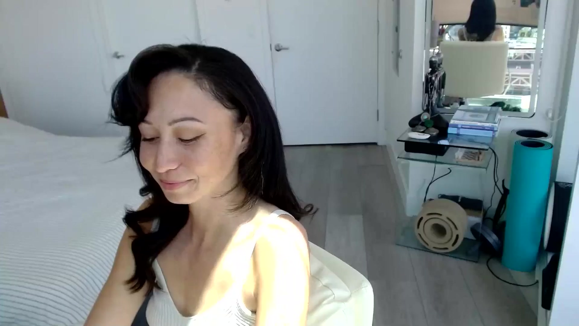 Gallery image thumbnail from Minnie_B00's myfreecams stream on, 05/07/2024, 21:10 image 16 of 20