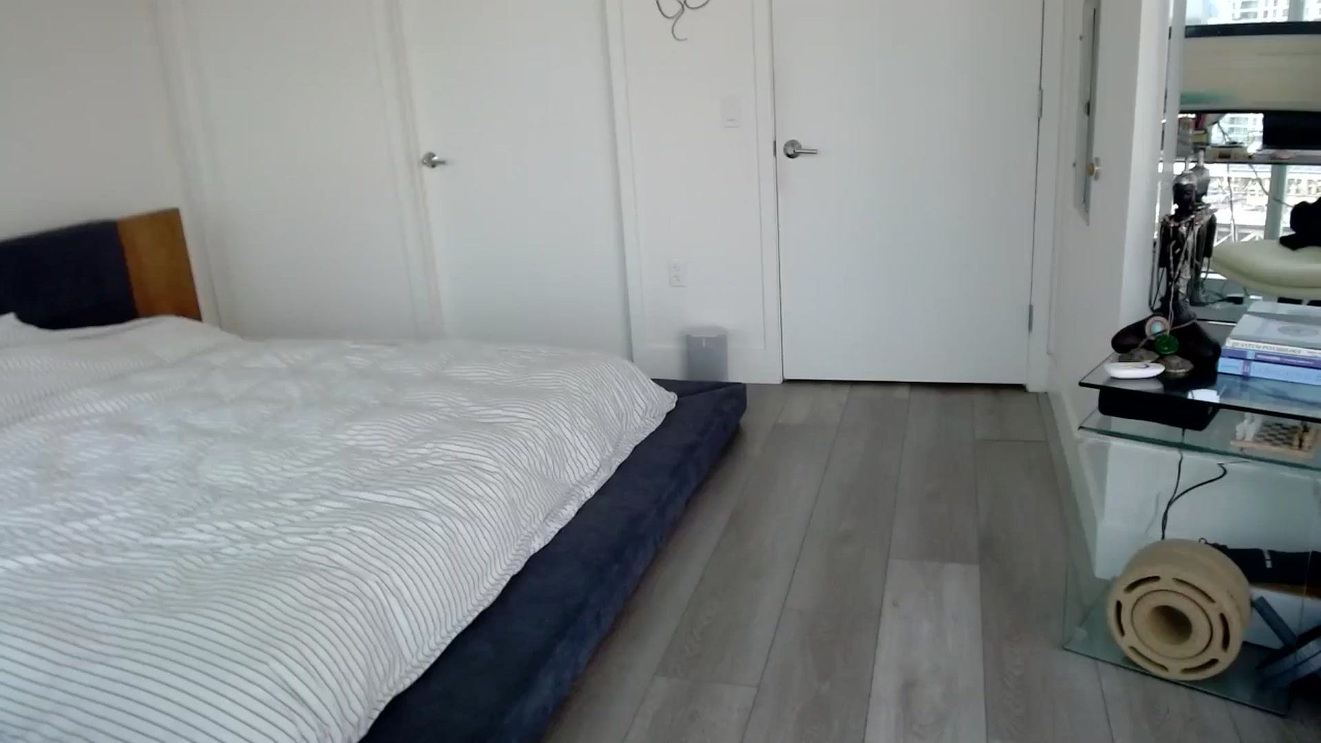 Gallery image thumbnail from Minnie_B00's myfreecams stream on, 05/13/2024, 20:31 image 4 of 20