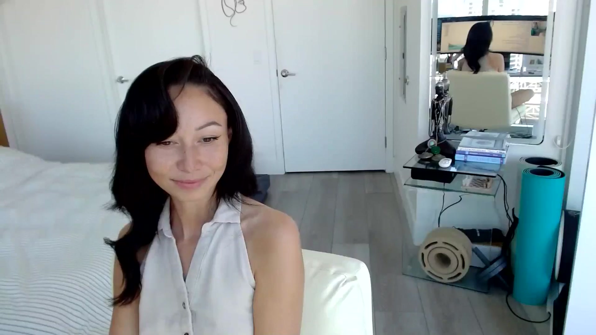 Gallery image thumbnail from Minnie_B00's myfreecams stream on, 05/14/2024, 20:50 image 4 of 20