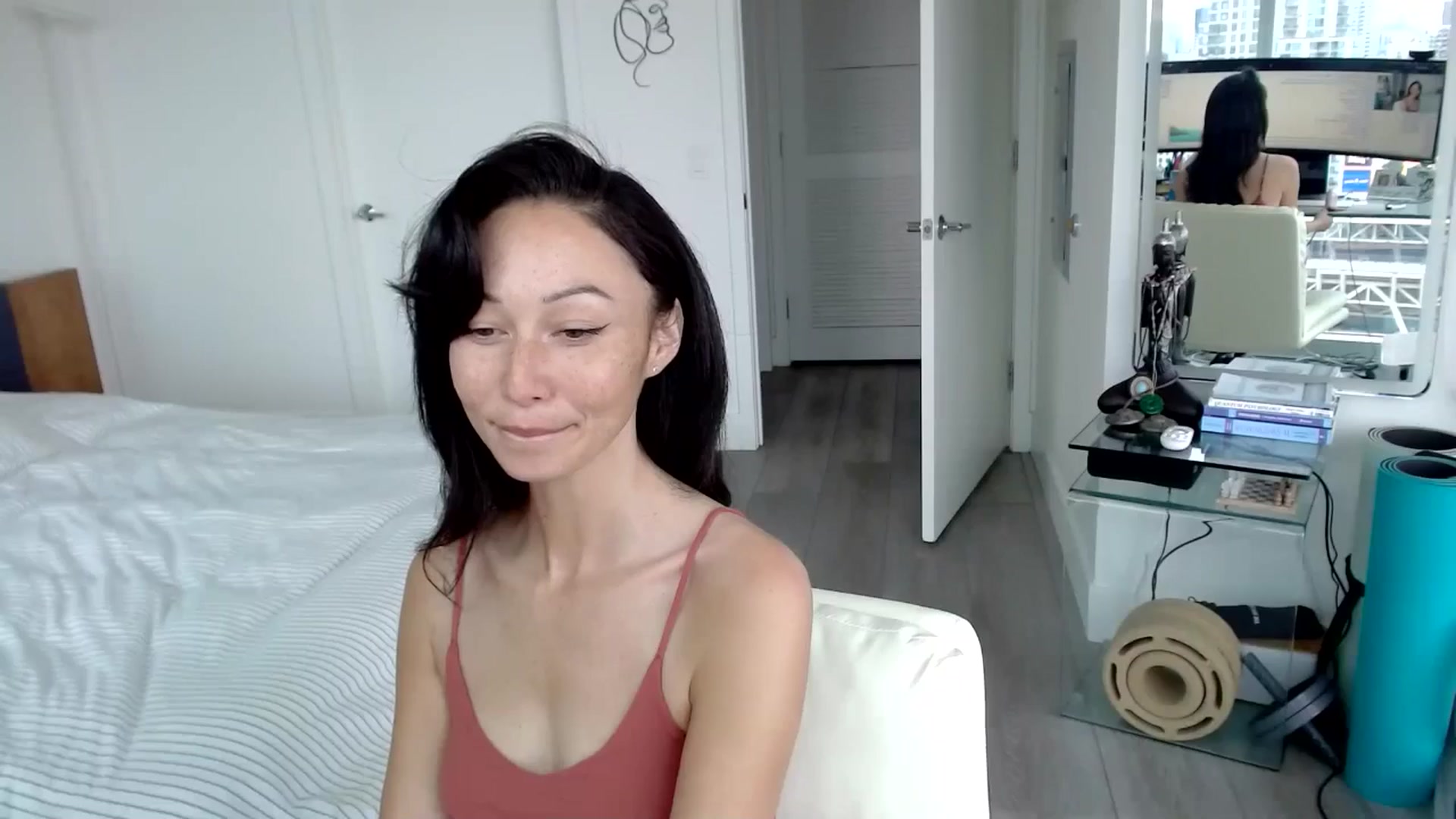 Gallery image thumbnail from Minnie_B00's myfreecams stream on, 05/15/2024, 19:43 image 14 of 20