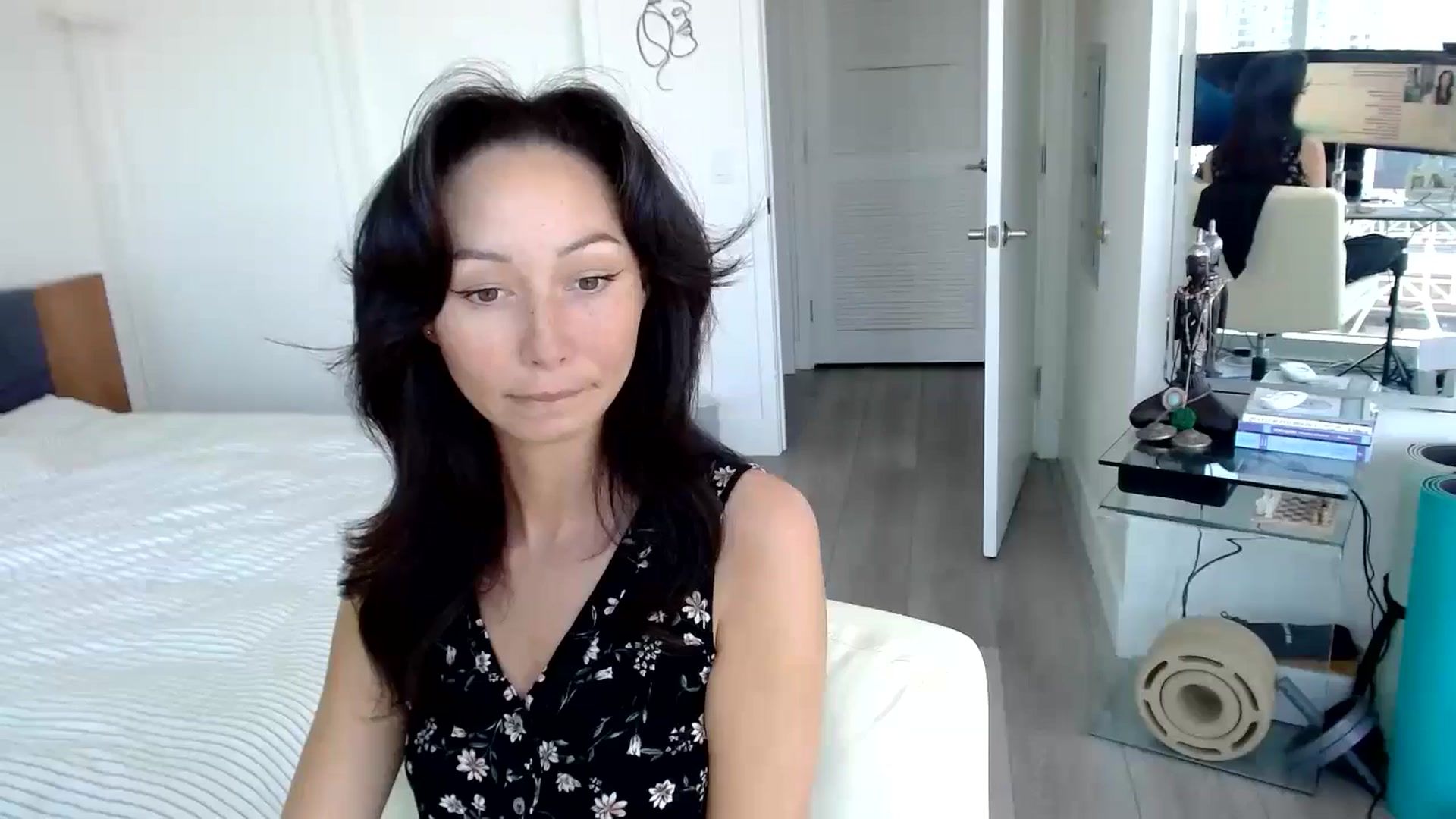 Gallery image thumbnail from Minnie_B00's myfreecams stream on, 05/21/2024, 20:43 image 7 of 20