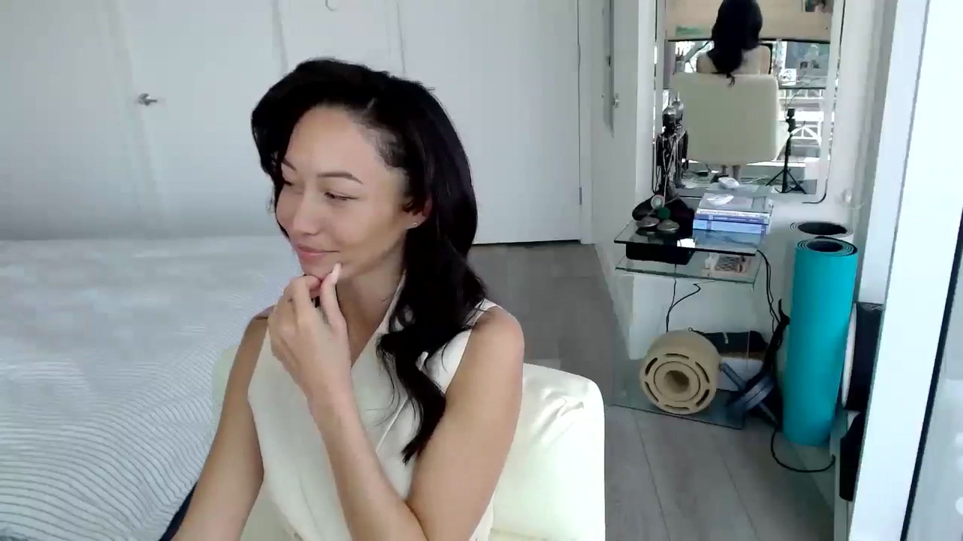 Gallery image thumbnail from Minnie_B00's myfreecams stream on, 05/23/2024, 20:06 image 14 of 20