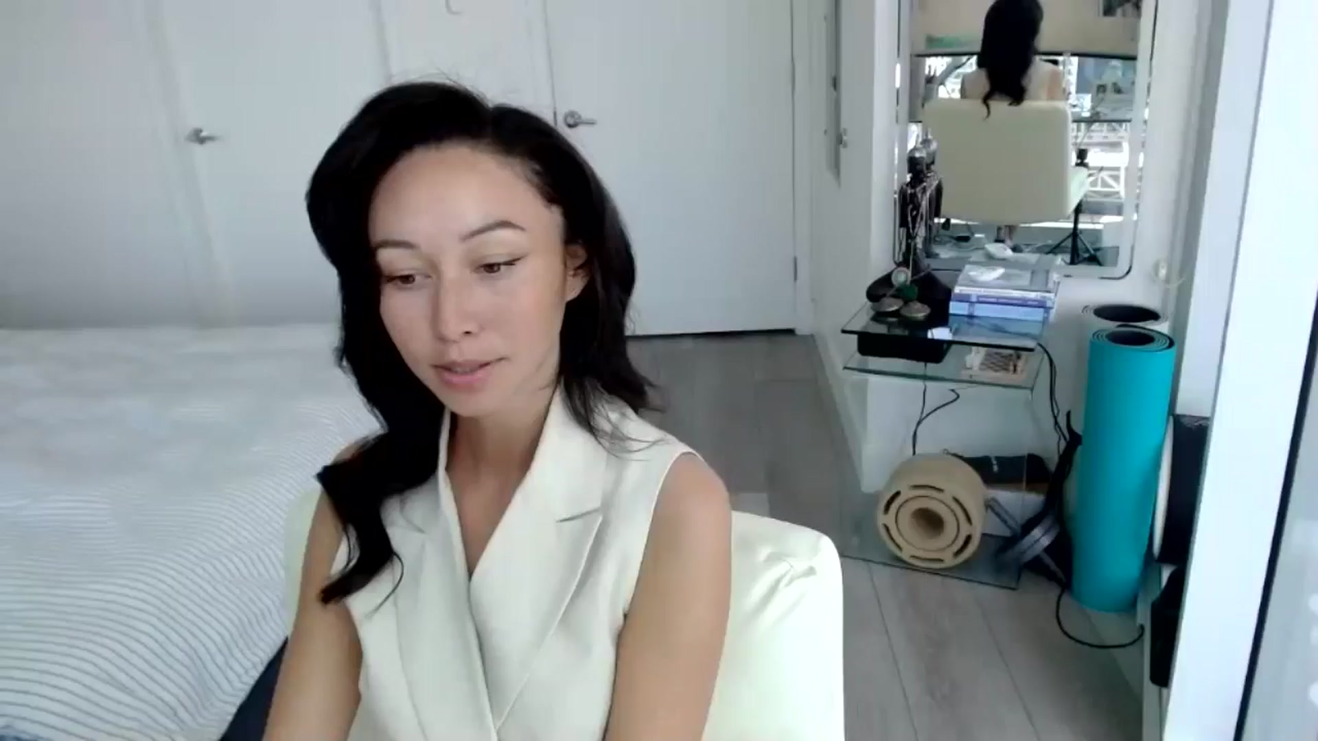 Gallery image thumbnail from Minnie_B00's myfreecams stream on, 05/23/2024, 20:06 image 13 of 20