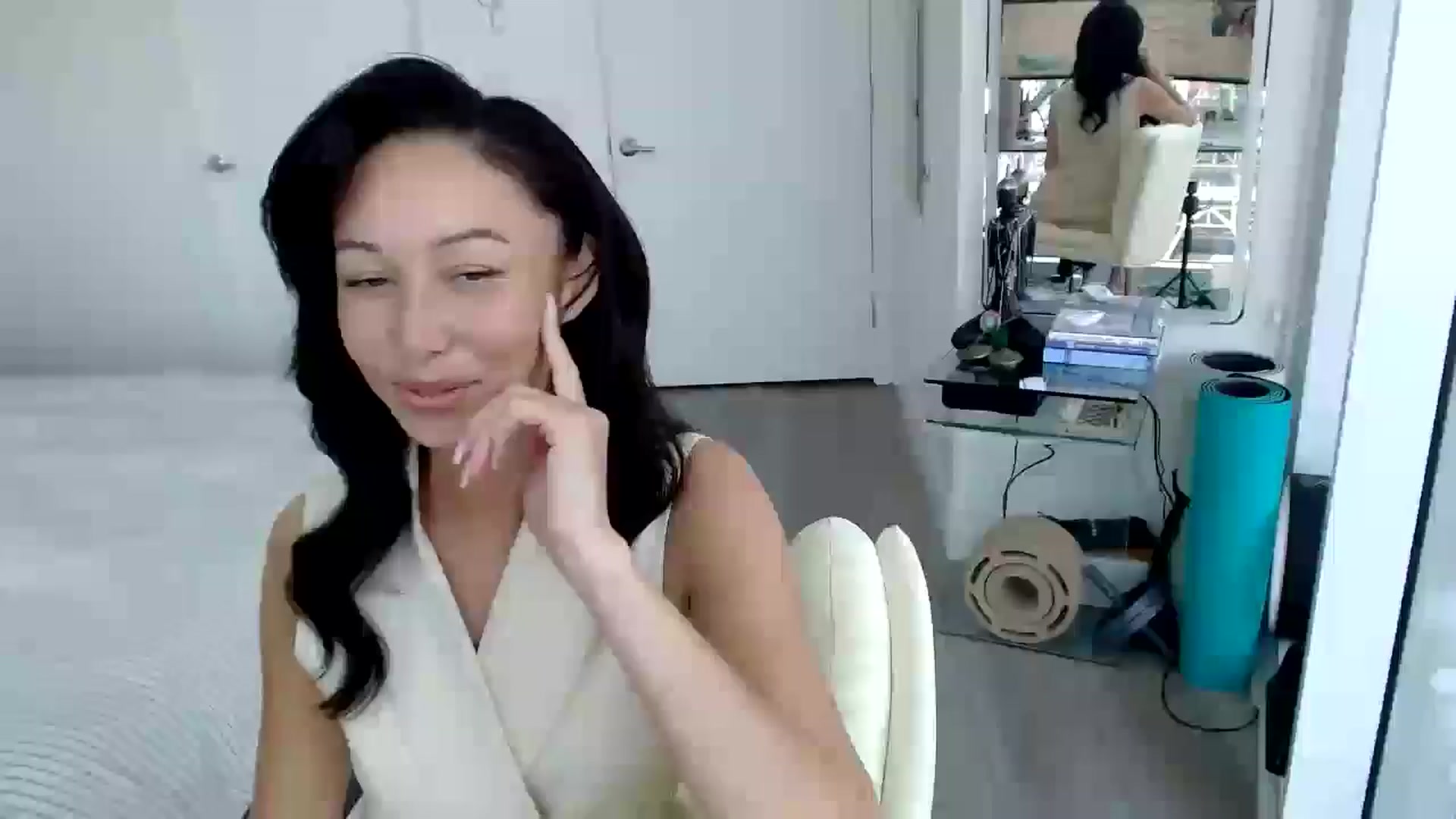 Gallery image thumbnail from Minnie_B00's myfreecams stream on, 05/23/2024, 20:19 image 4 of 20