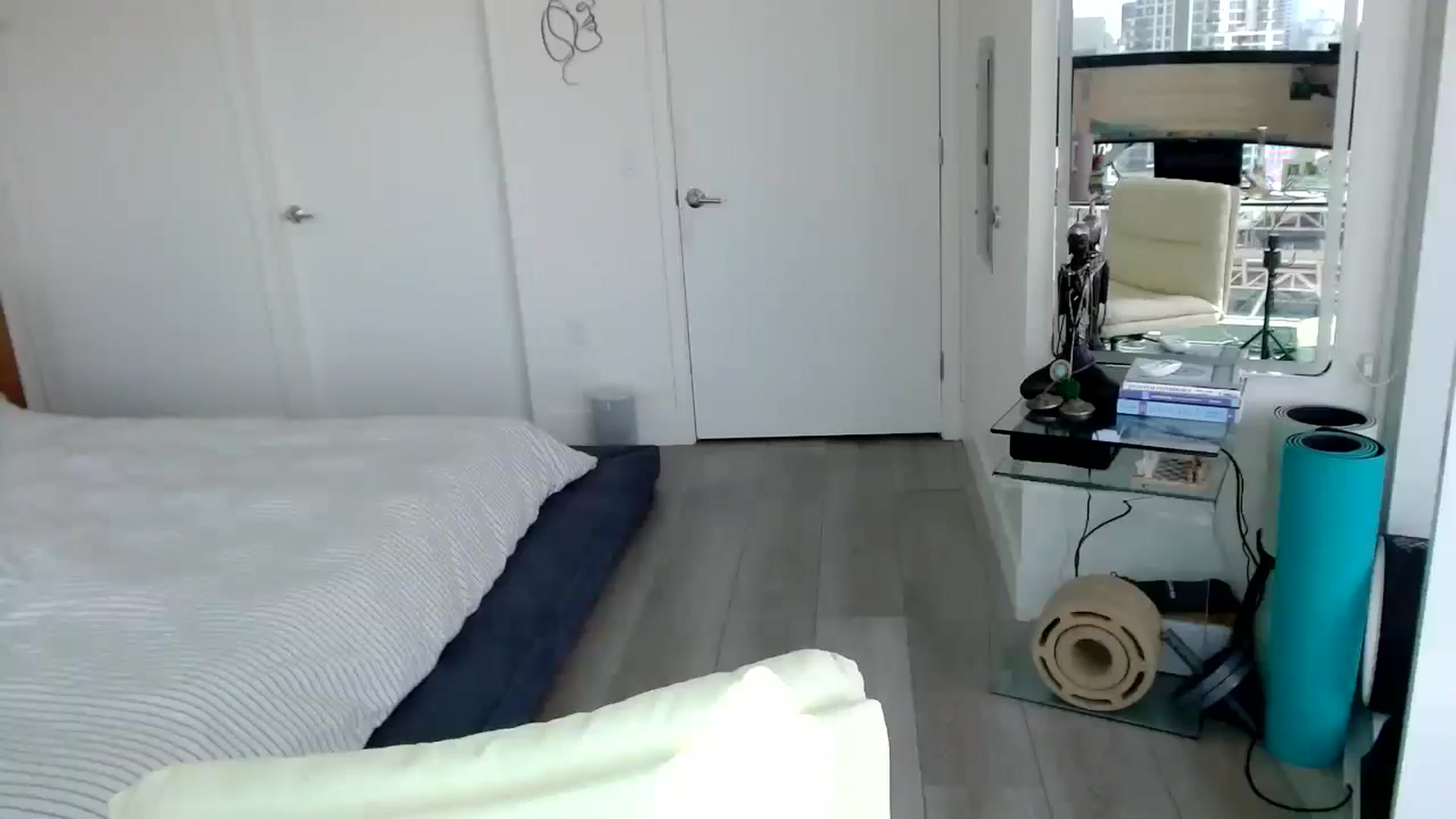Gallery image thumbnail from Minnie_B00's myfreecams stream on, 05/23/2024, 21:15 image 20 of 20