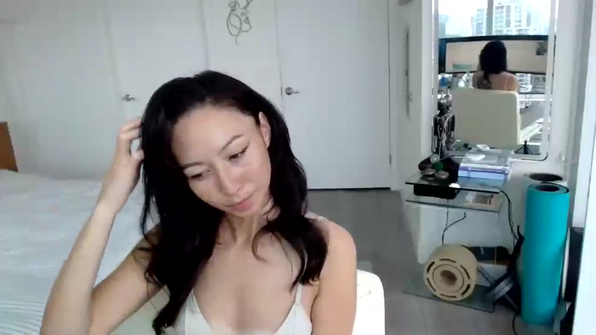 Gallery image thumbnail from Minnie_B00's myfreecams stream on, 05/24/2024, 19:28 image 13 of 20