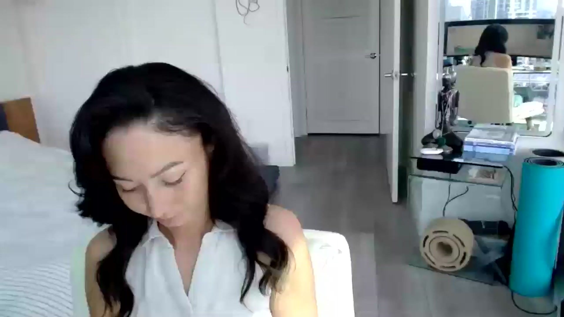 Gallery image thumbnail from Minnie_B00's myfreecams stream on, 05/27/2024, 21:21 image 18 of 20