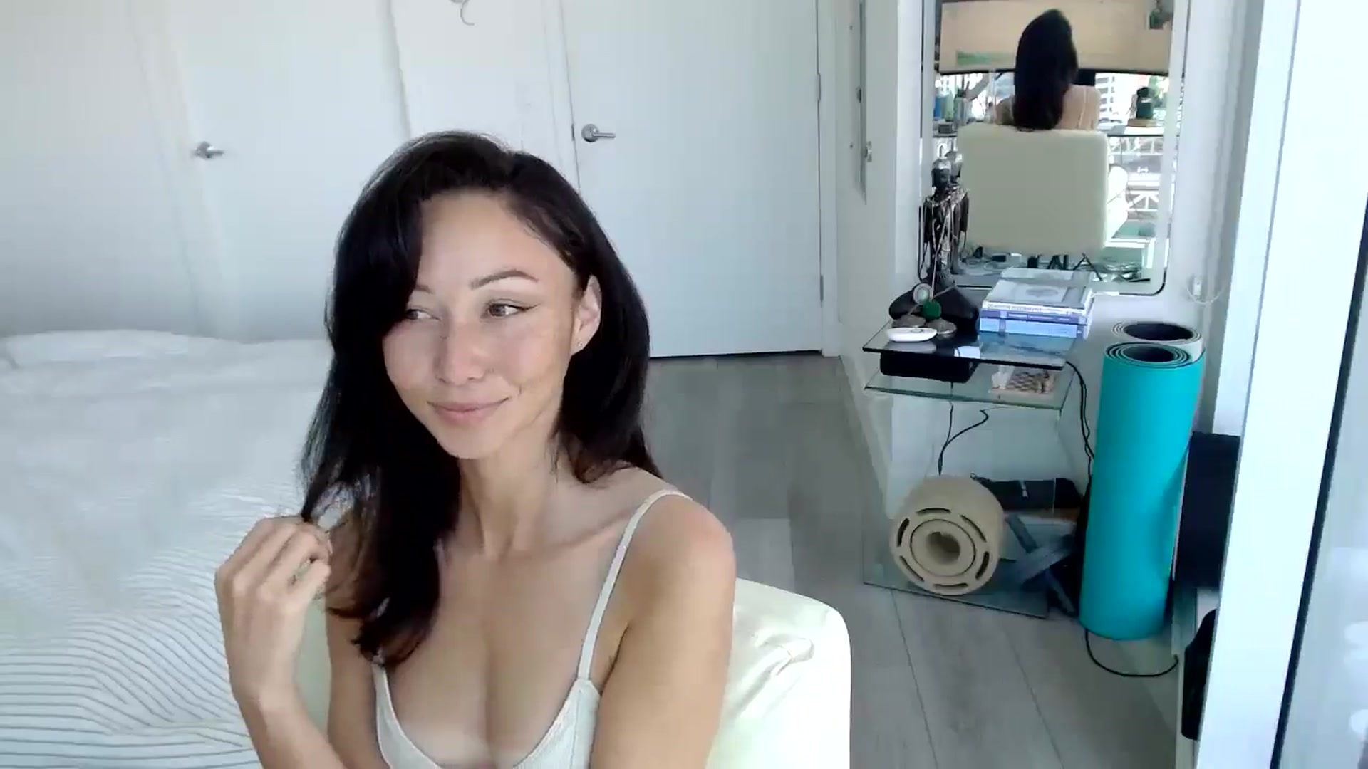 Gallery image thumbnail from Minnie_B00's myfreecams stream on, 05/28/2024, 21:06 image 14 of 20
