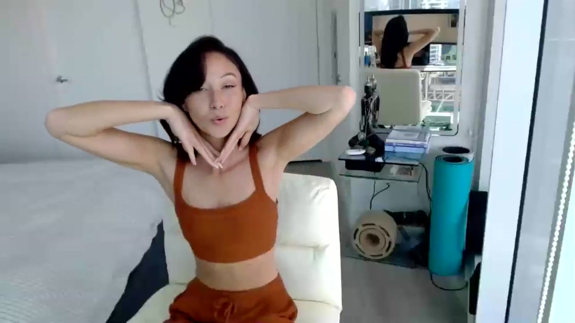 Gallery image thumbnail from Minnie_B00's myfreecams stream on, 05/30/2024, 21:16 image 8 of 20