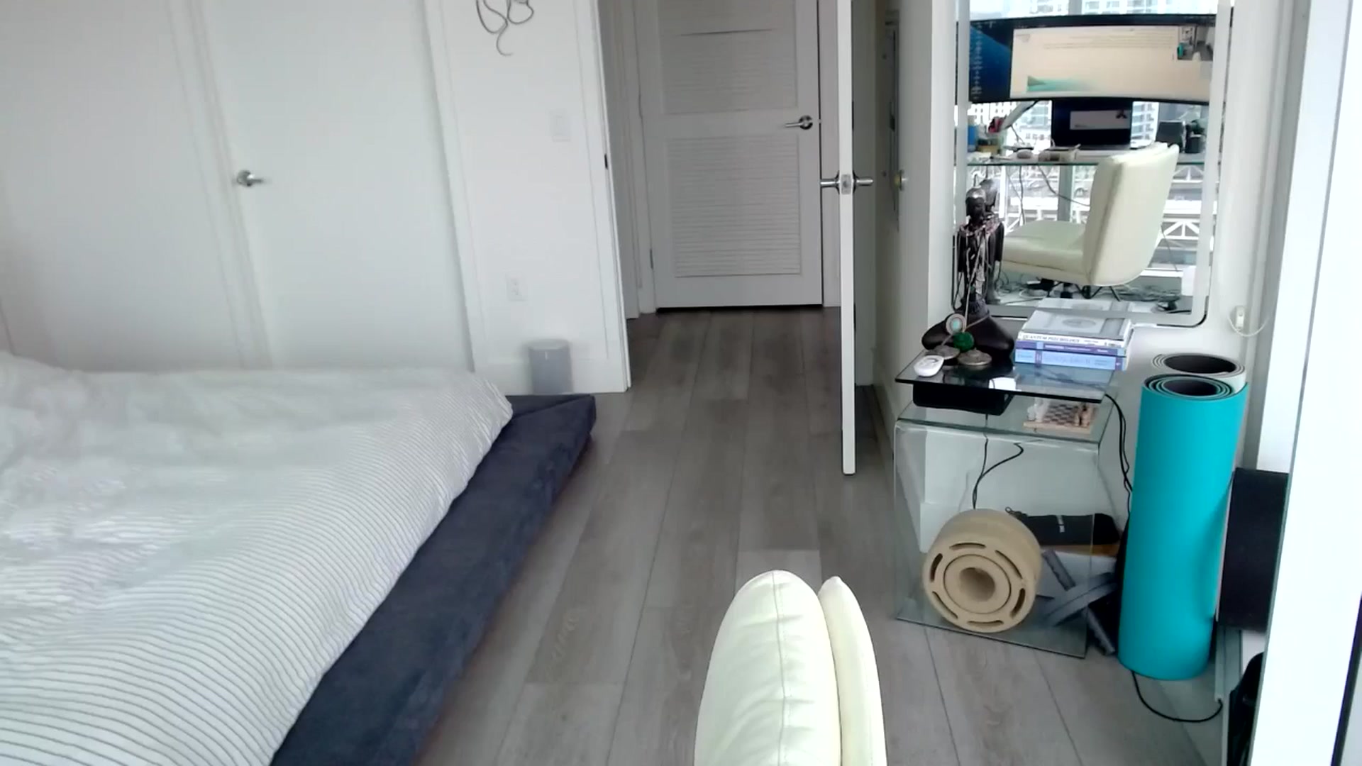 Gallery image thumbnail from Minnie_B00's myfreecams stream on, 06/06/2024, 18:41 image 7 of 20