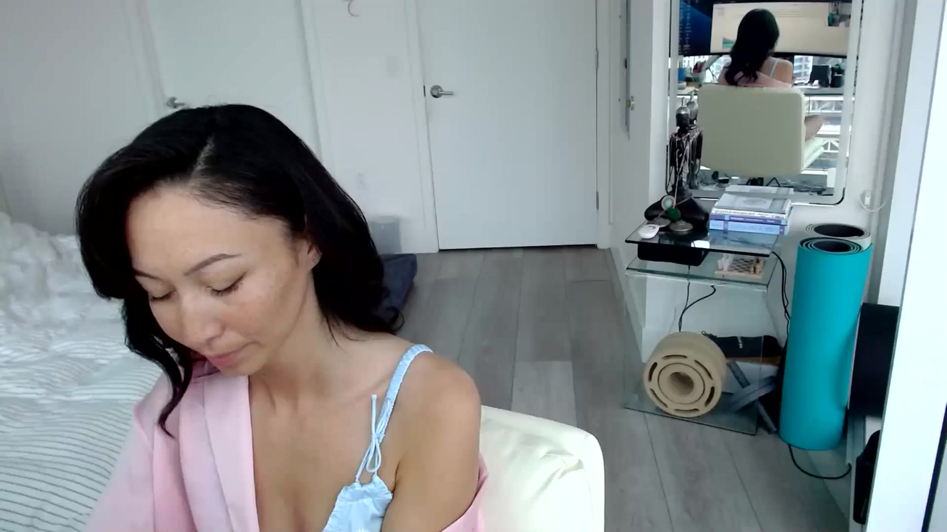 Gallery image thumbnail from Minnie_B00's myfreecams stream on, 06/06/2024, 18:41 image 4 of 20