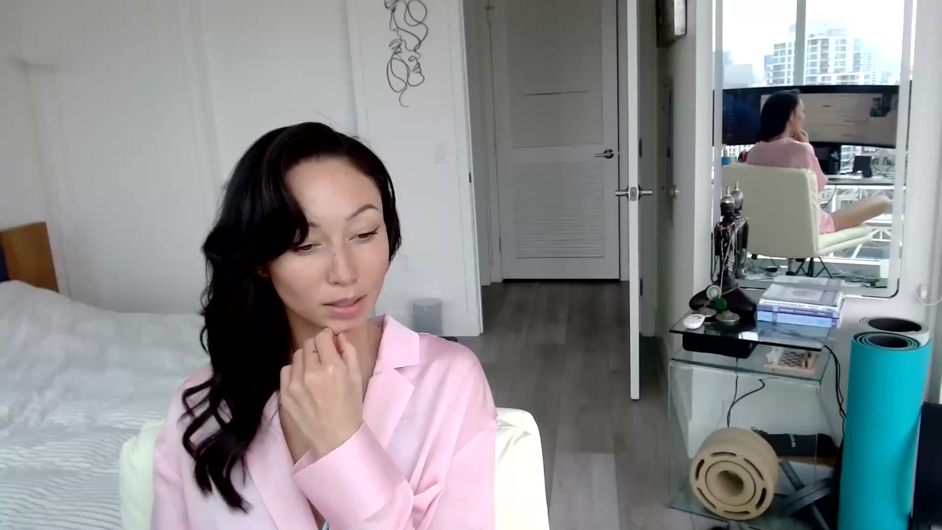 Gallery image thumbnail from Minnie_B00's myfreecams stream on, 06/06/2024, 21:16 image 17 of 20
