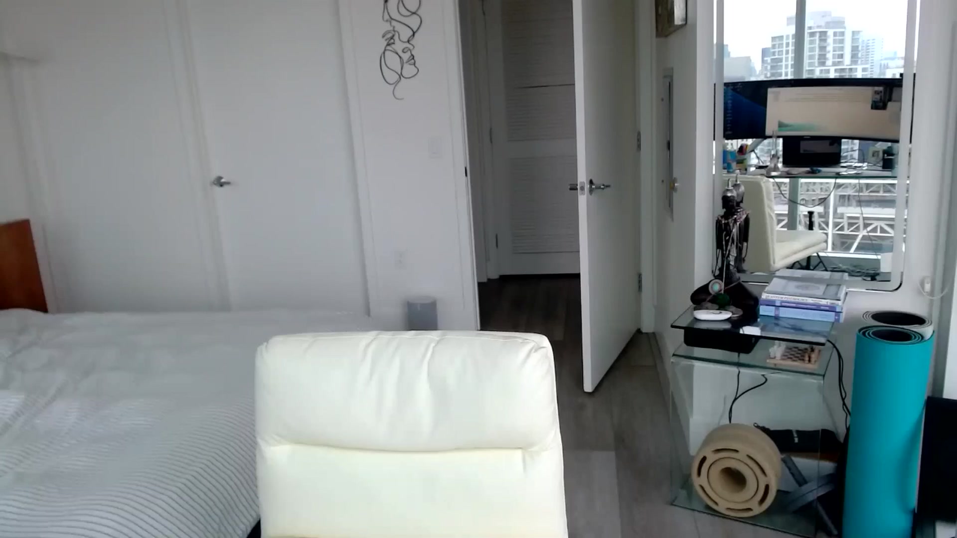 Gallery image thumbnail from Minnie_B00's myfreecams stream on, 06/10/2024, 18:00 image 7 of 20