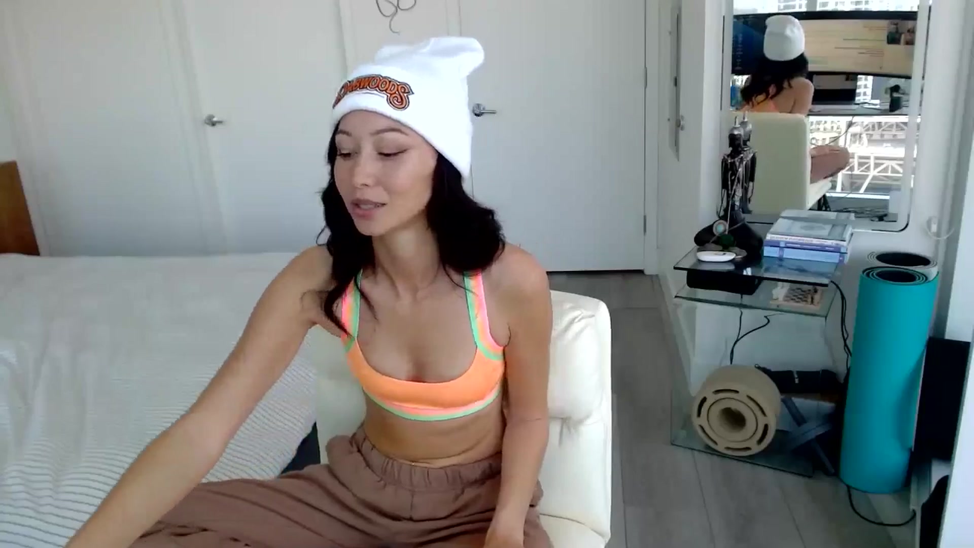 Gallery image thumbnail from Minnie_B00's myfreecams stream on, 06/10/2024, 19:53 image 4 of 20