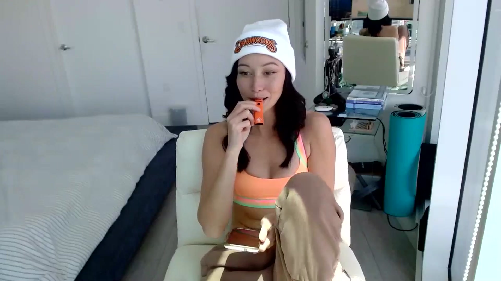 Gallery image thumbnail from Minnie_B00's myfreecams stream on, 06/10/2024, 21:59 image 13 of 20