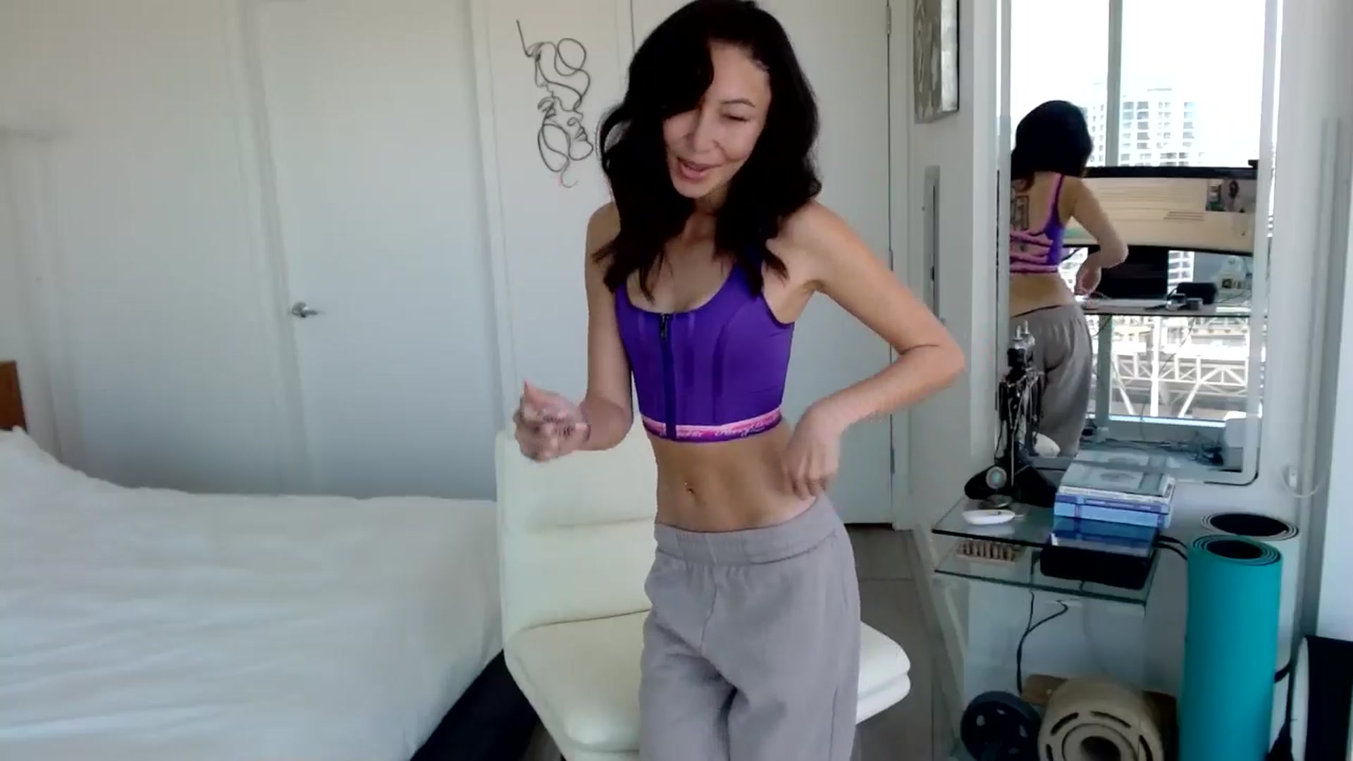 Gallery image thumbnail from Minnie_B00's myfreecams stream on, 06/20/2024, 19:15 image 19 of 20