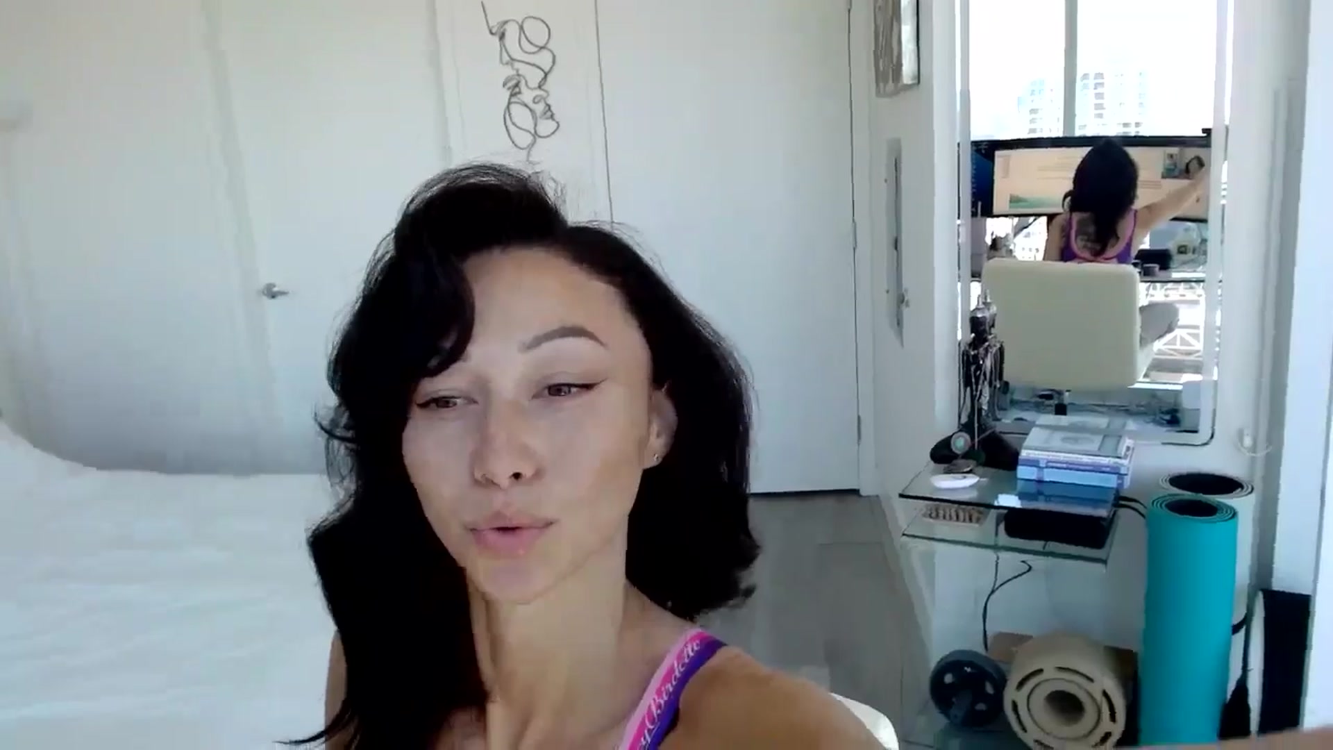 Gallery image thumbnail from Minnie_B00's myfreecams stream on, 06/20/2024, 19:15 image 12 of 20
