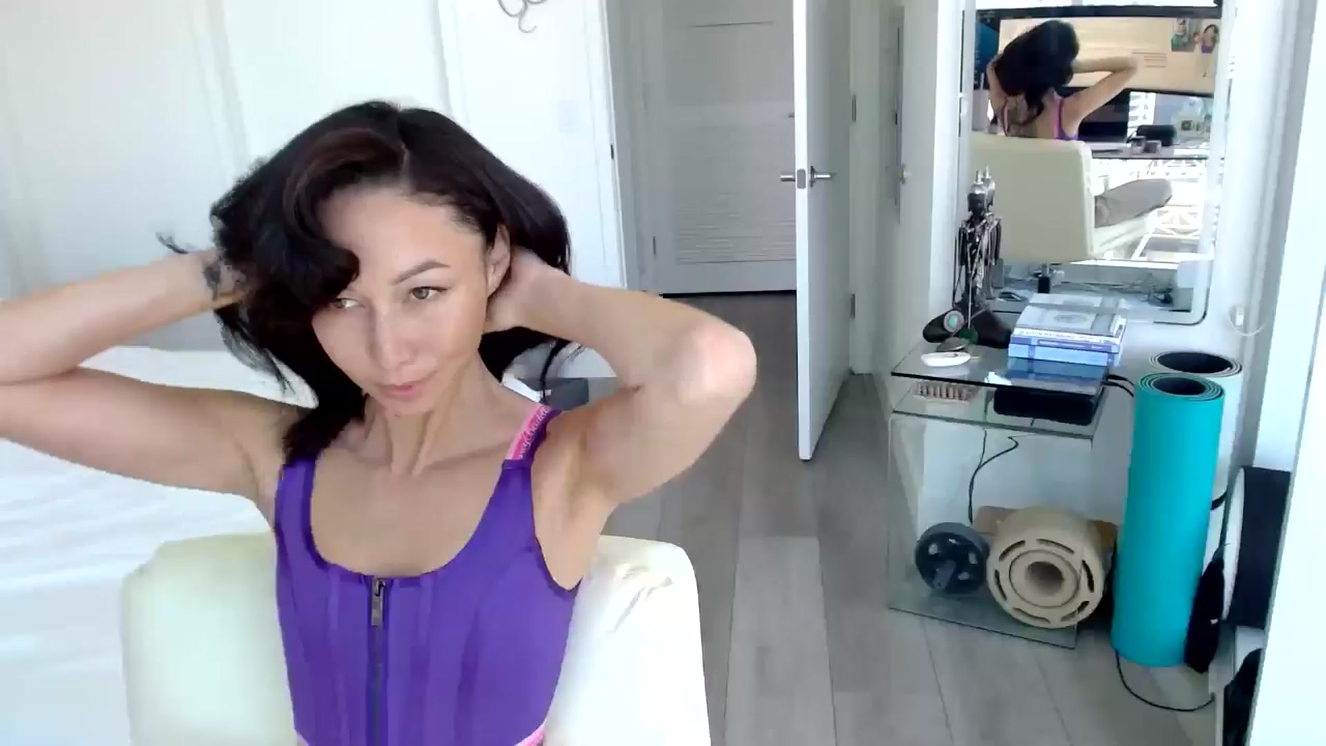 Gallery image thumbnail from Minnie_B00's myfreecams stream on, 06/20/2024, 19:32 image 11 of 20