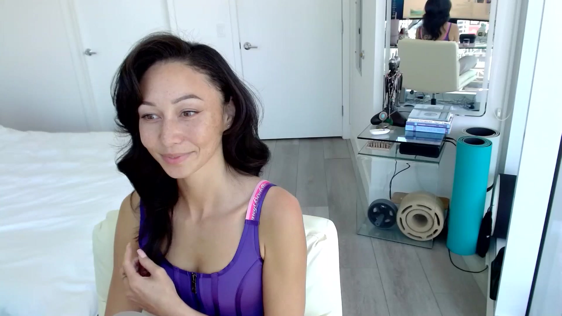 Gallery image thumbnail from Minnie_B00's myfreecams stream on, 06/20/2024, 20:36 image 7 of 20