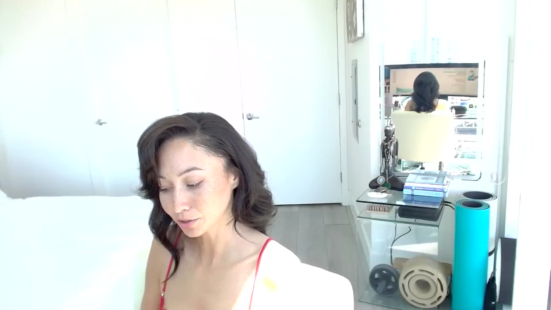 Gallery image thumbnail from Minnie_B00's myfreecams stream on, 06/21/2024, 22:08 image 17 of 20