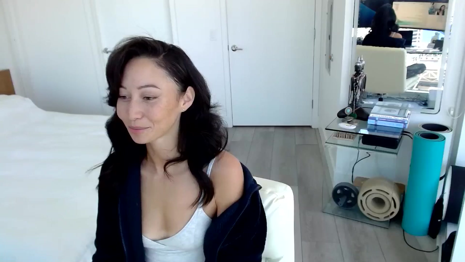 Gallery image thumbnail from Minnie_B00's myfreecams stream on, 06/24/2024, 19:49 image 6 of 20