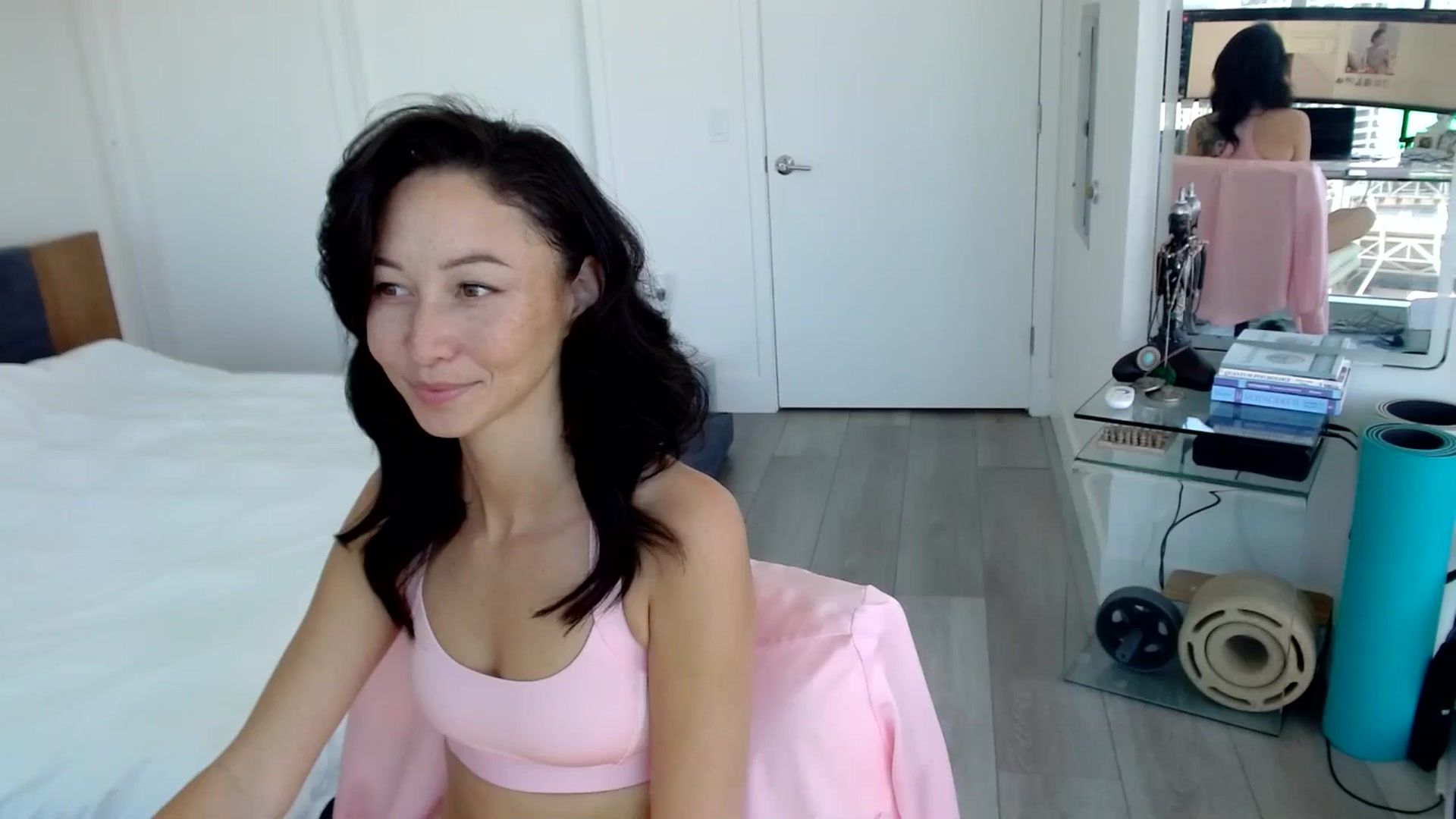 Gallery image thumbnail from Minnie_B00's myfreecams stream on, 06/25/2024, 19:55 image 12 of 20
