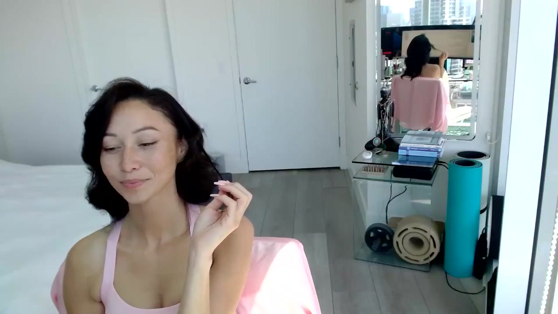 Gallery image thumbnail from Minnie_B00's myfreecams stream on, 06/25/2024, 21:35 image 14 of 20