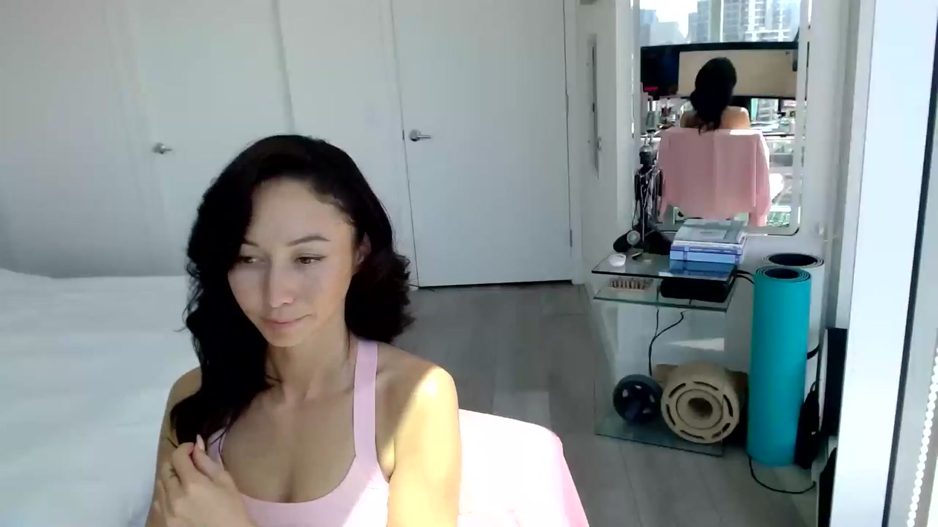 Gallery image thumbnail from Minnie_B00's myfreecams stream on, 06/25/2024, 21:50 image 2 of 20