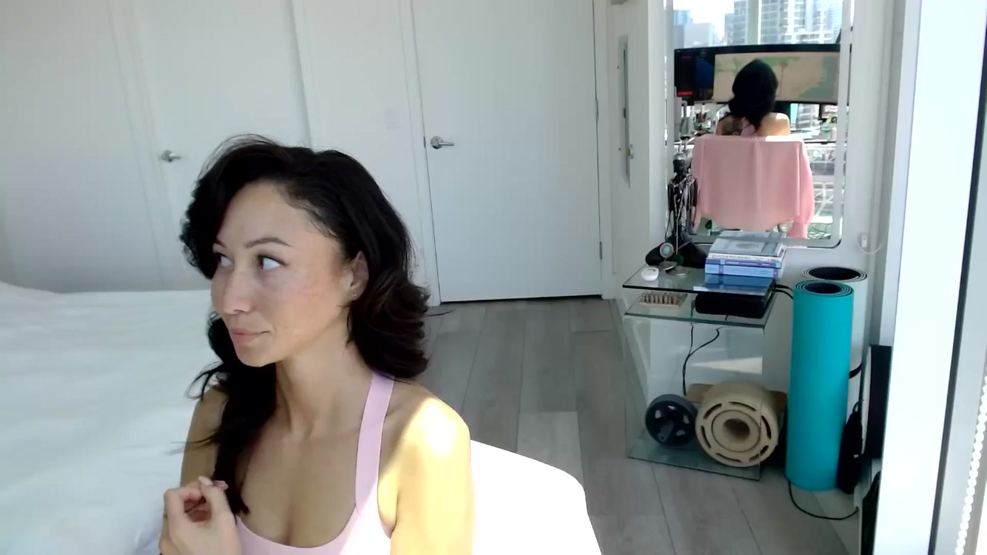 Gallery image thumbnail from Minnie_B00's myfreecams stream on, 06/25/2024, 21:50 image 10 of 20