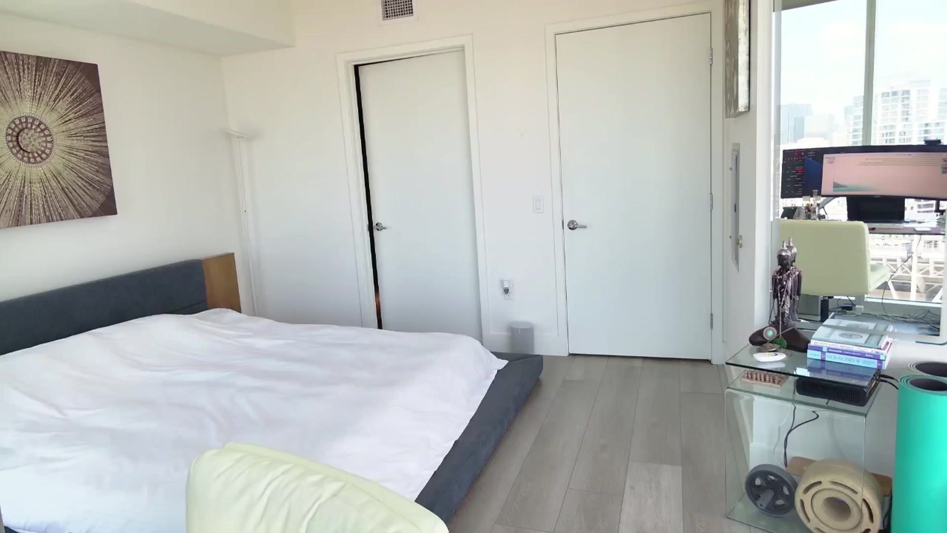 Gallery image thumbnail from Minnie_B00's myfreecams stream on, 06/26/2024, 19:14 image 1 of 20