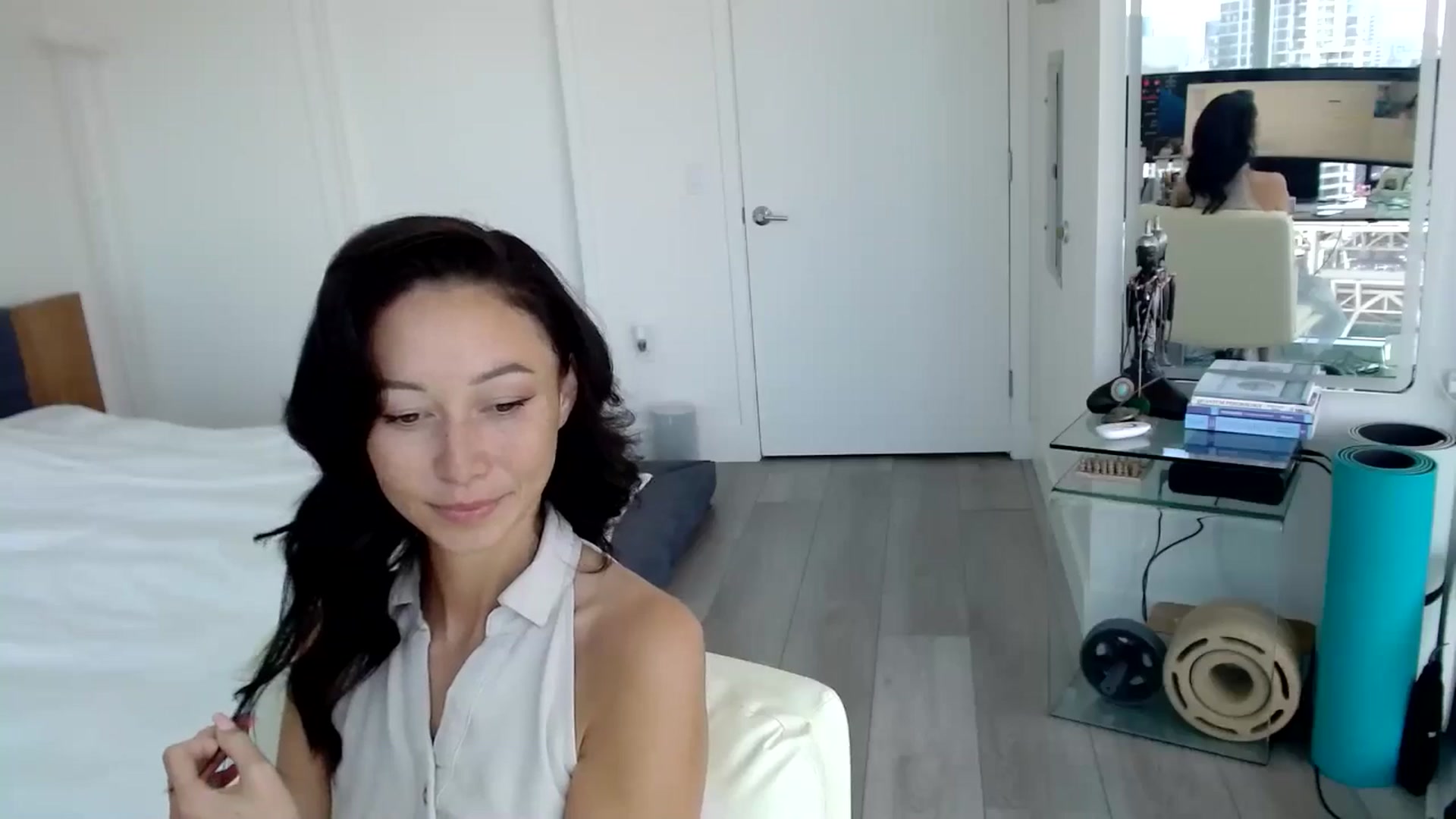 Gallery image thumbnail from Minnie_B00's myfreecams stream on, 06/26/2024, 20:25 image 12 of 20