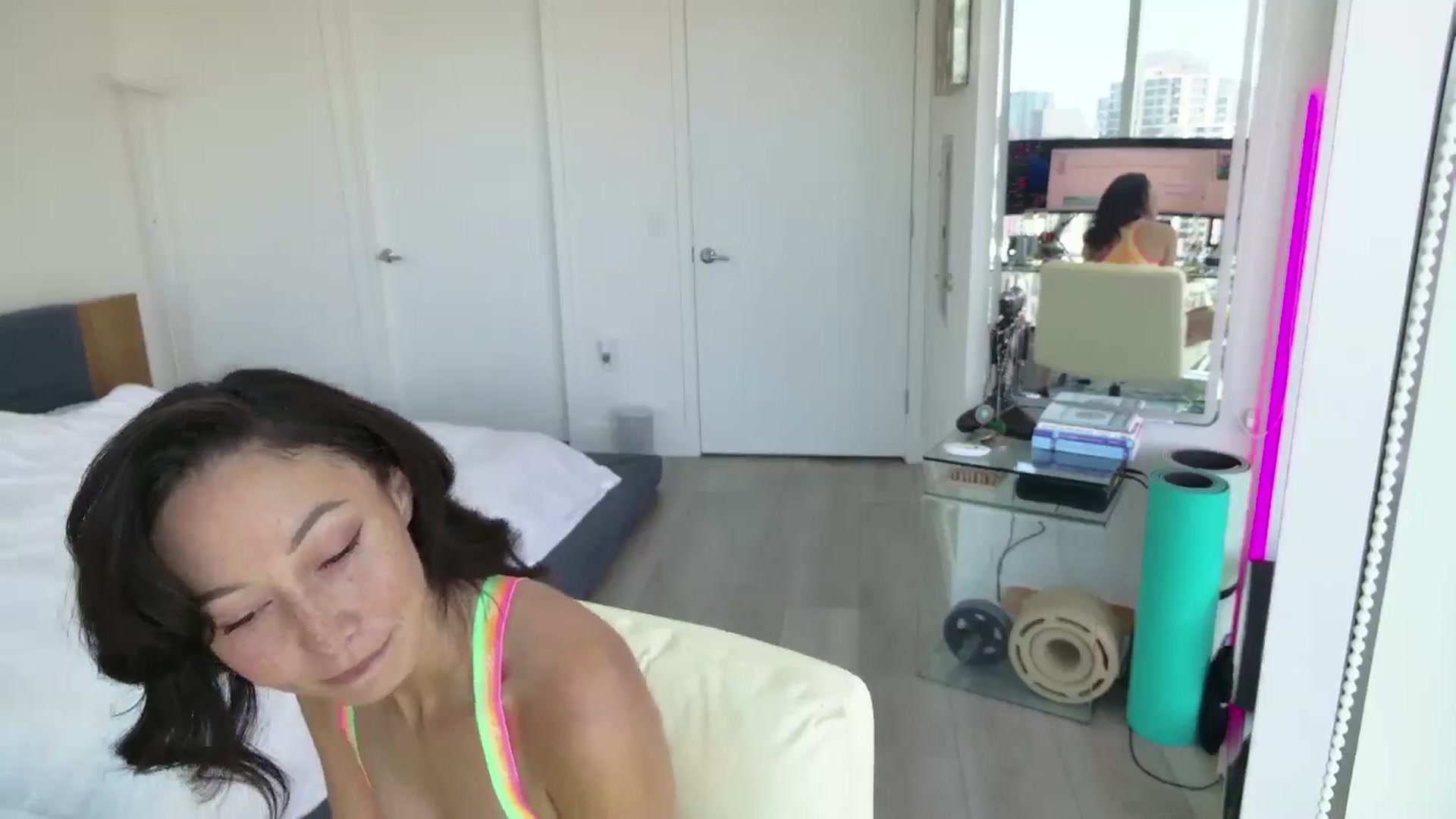 Gallery image thumbnail from Minnie_B00's myfreecams stream on, 06/27/2024, 20:32 image 19 of 20