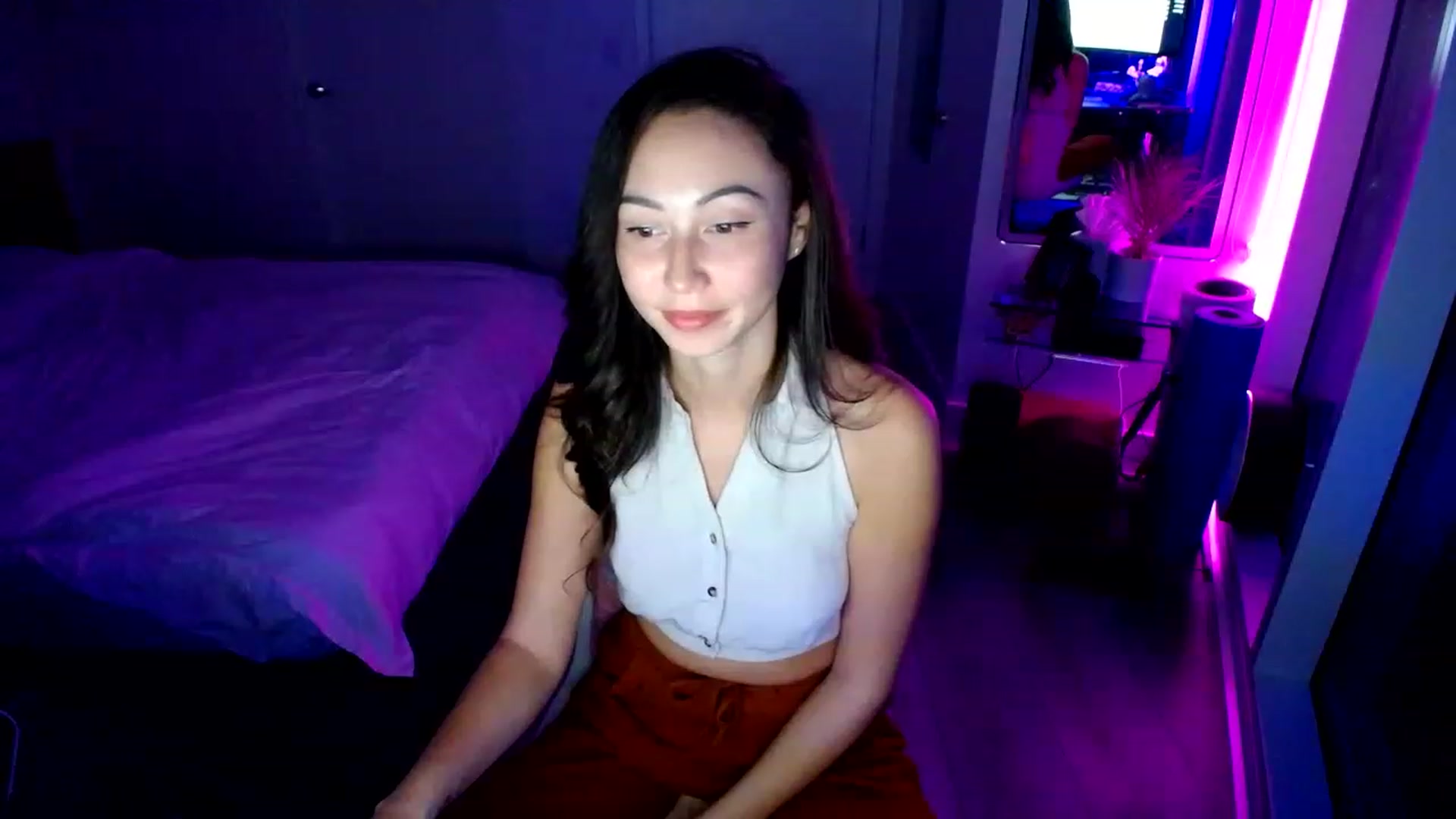 Gallery image thumbnail from Minnie_BOOM's myfreecams stream on, 01/05/2023, 01:49 image 12 of 20