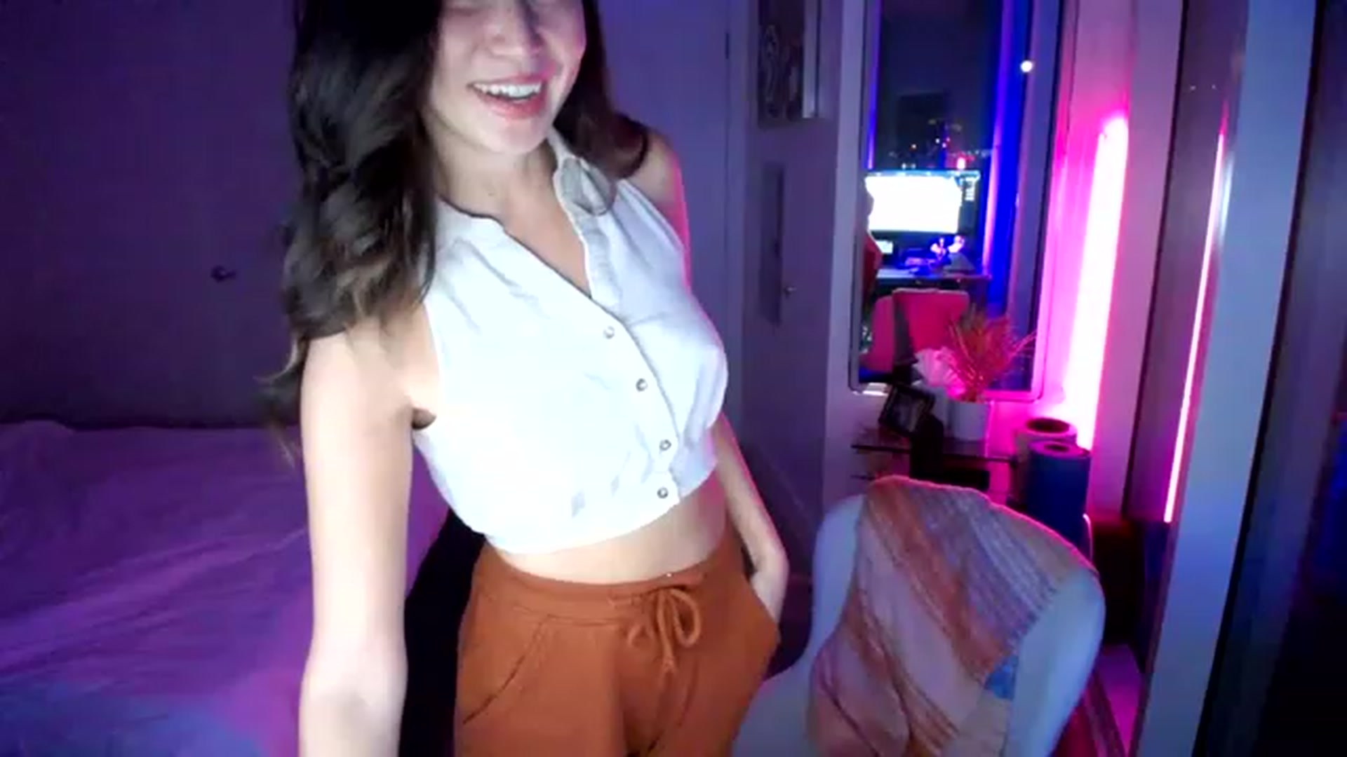 Gallery image thumbnail from Minnie_BOOM's myfreecams stream on, 01/05/2023, 03:06 image 16 of 20