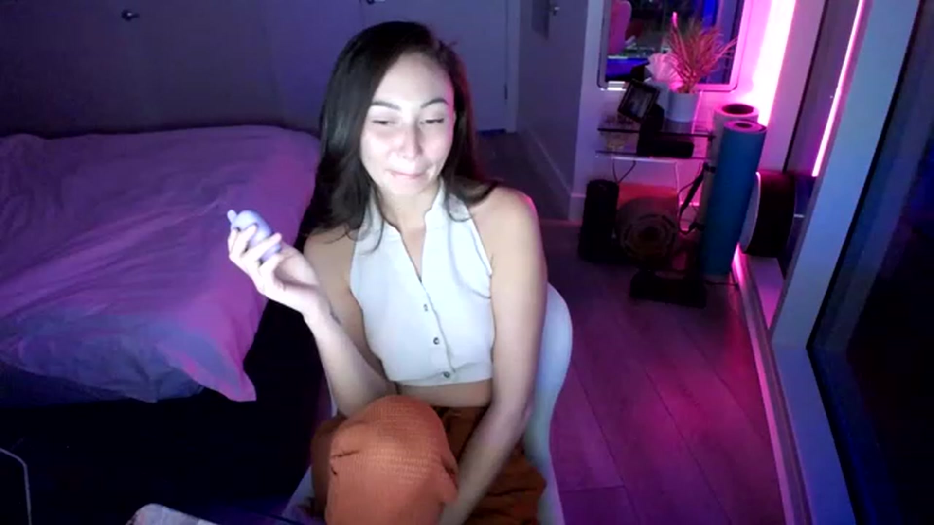 Gallery image thumbnail from Minnie_BOOM's myfreecams stream on, 01/05/2023, 03:06 image 8 of 20