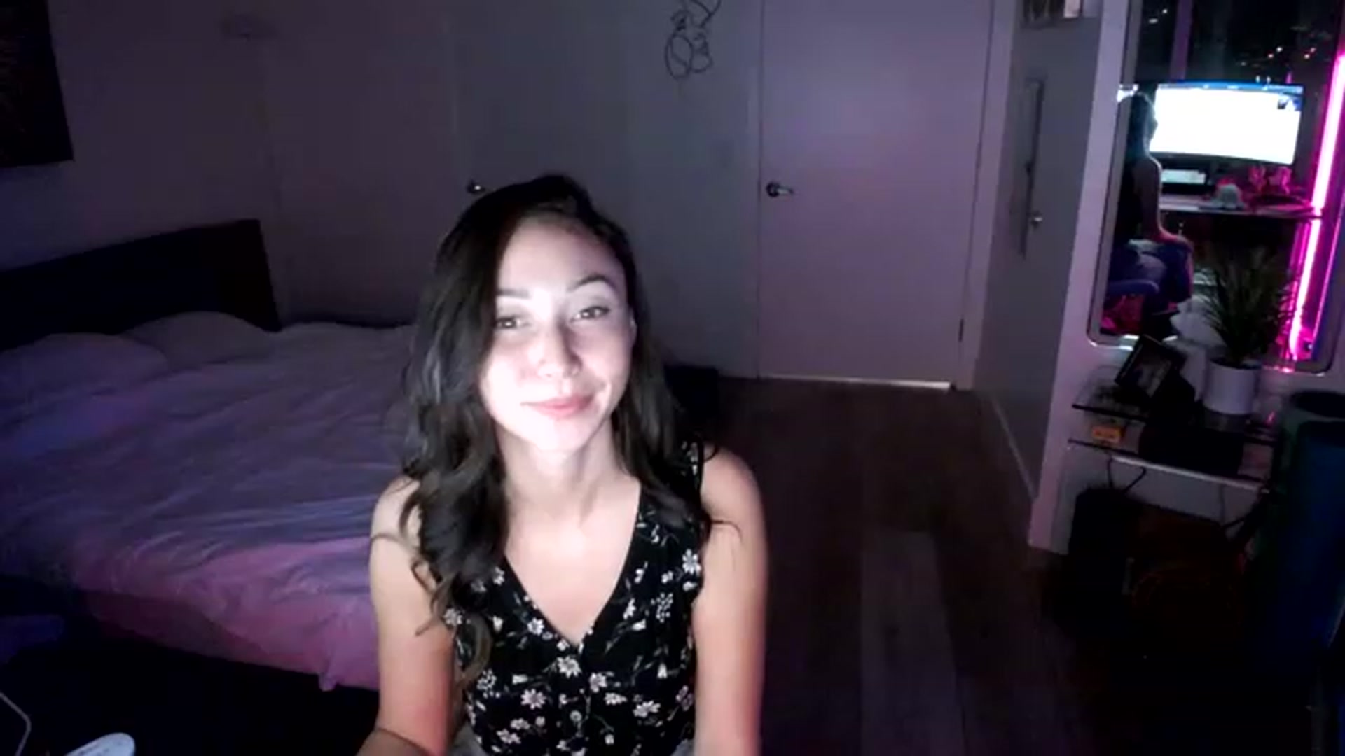 Gallery image thumbnail from Minnie_BOOM's myfreecams stream on, 01/06/2023, 02:00 image 7 of 20